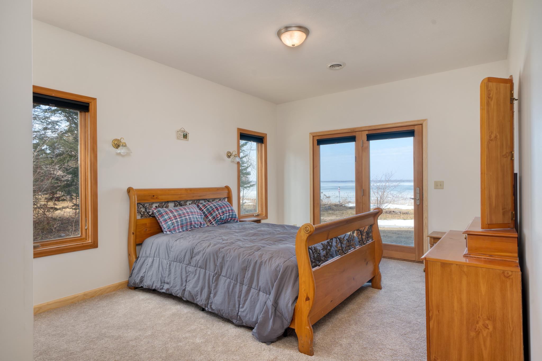 2006 single family home for sale at 10804 W Splithand Road in Grand Rapids, MN — 5 bed, 3 bath (photo 11 of 24)