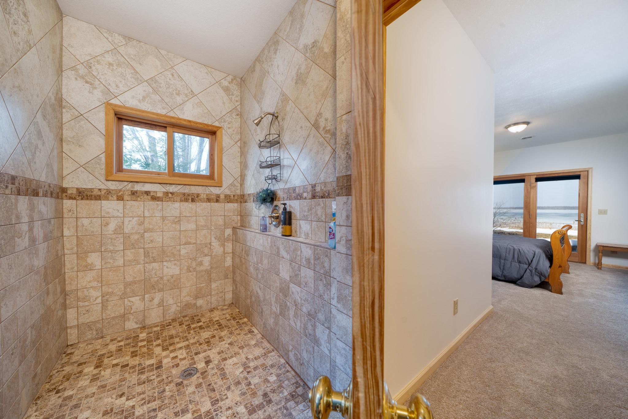 2006 single family home for sale at 10804 W Splithand Road in Grand Rapids, MN — 5 bed, 3 bath (photo 13 of 24)