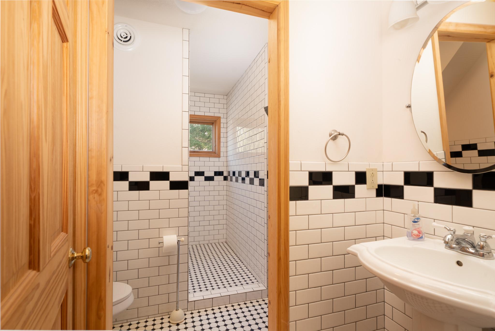 2006 single family home for sale at 10804 W Splithand Road in Grand Rapids, MN — 5 bed, 3 bath (photo 15 of 24)