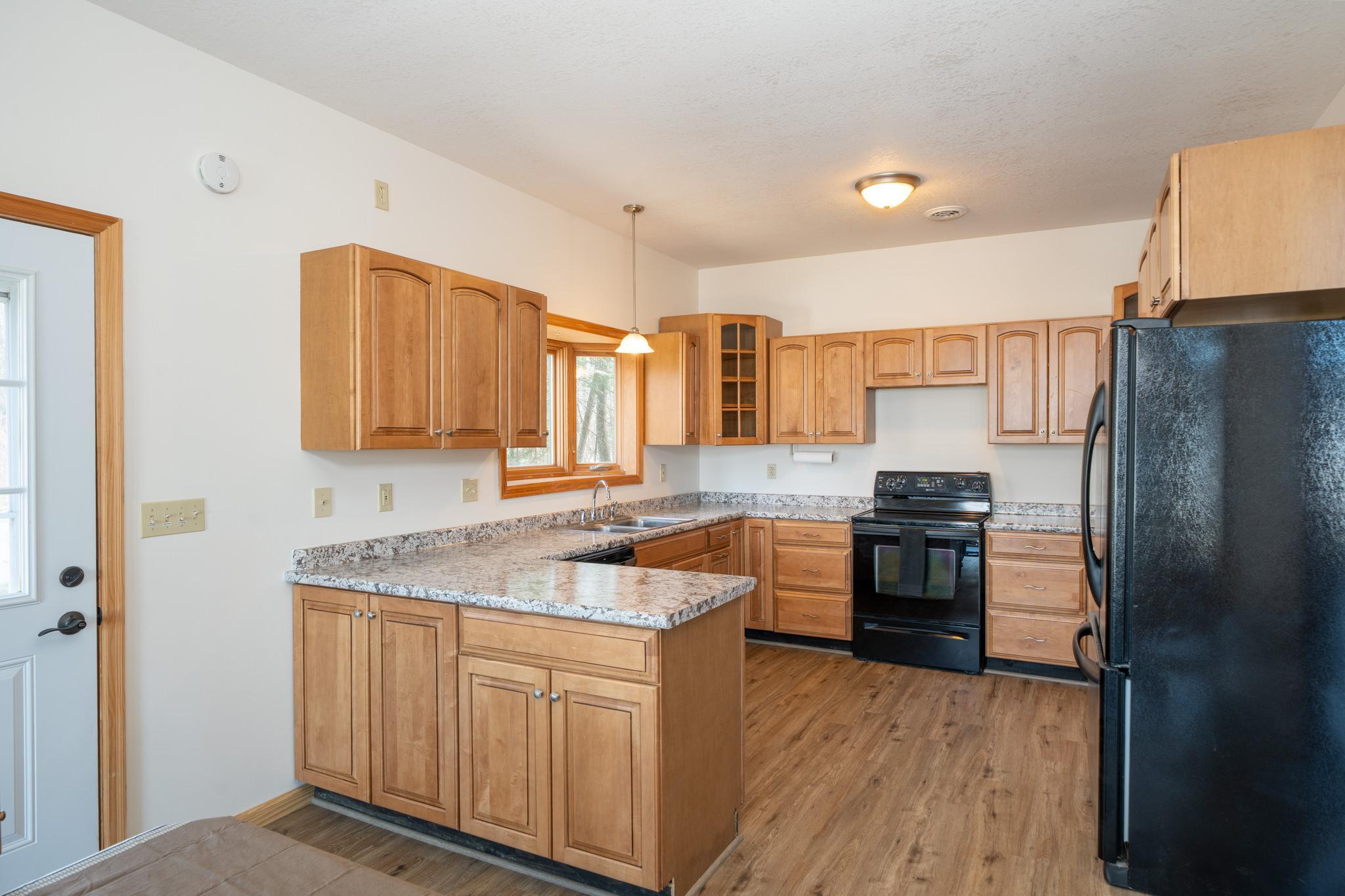 2006 single family home for sale at 10804 W Splithand Road in Grand Rapids, MN — 5 bed, 3 bath (photo 9 of 24)