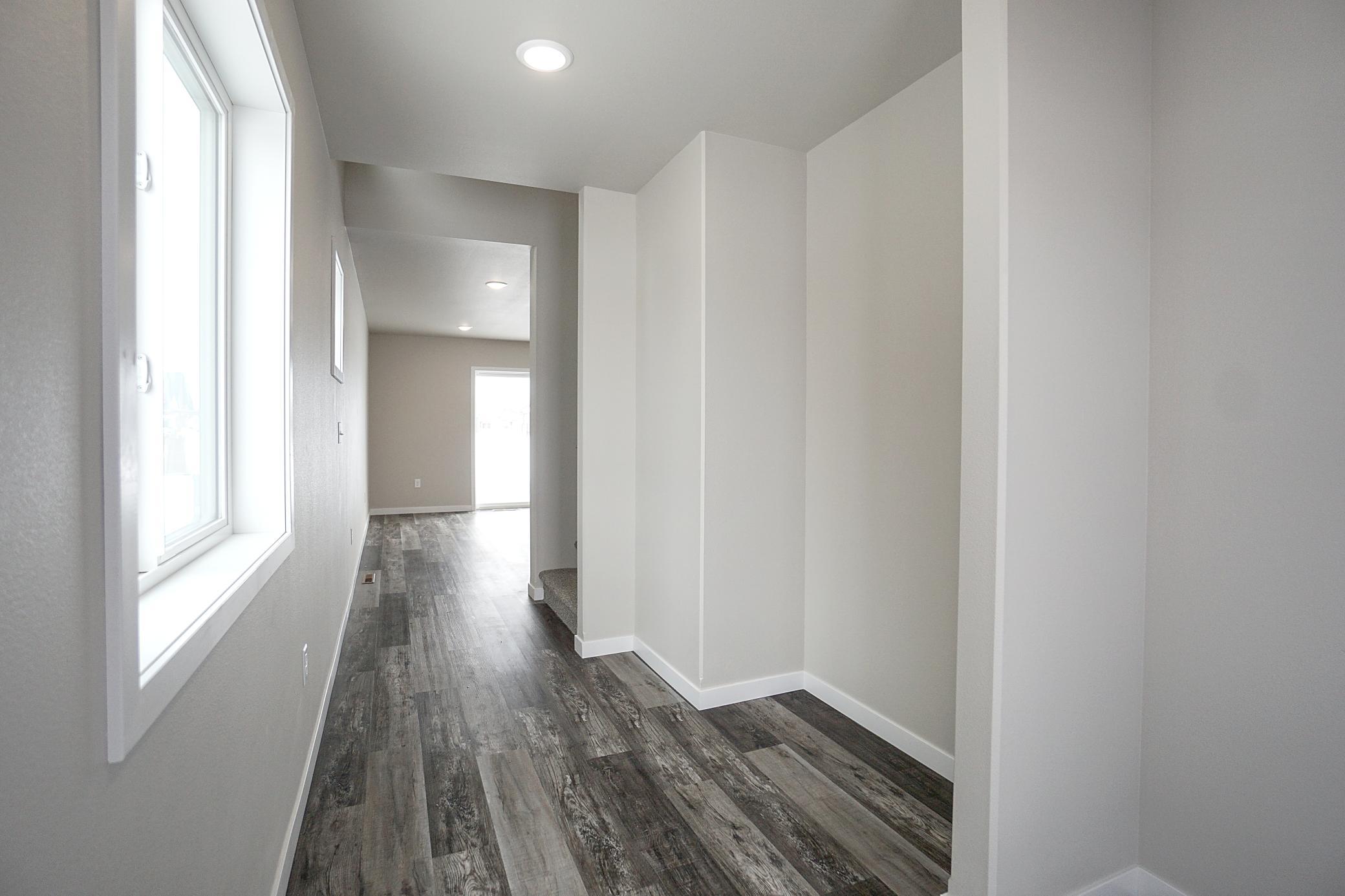 2018 single family home for sale at 8068 Goldfinch Drive in Horace, ND — 4 bed, 4 bath (photo 2 of 38)