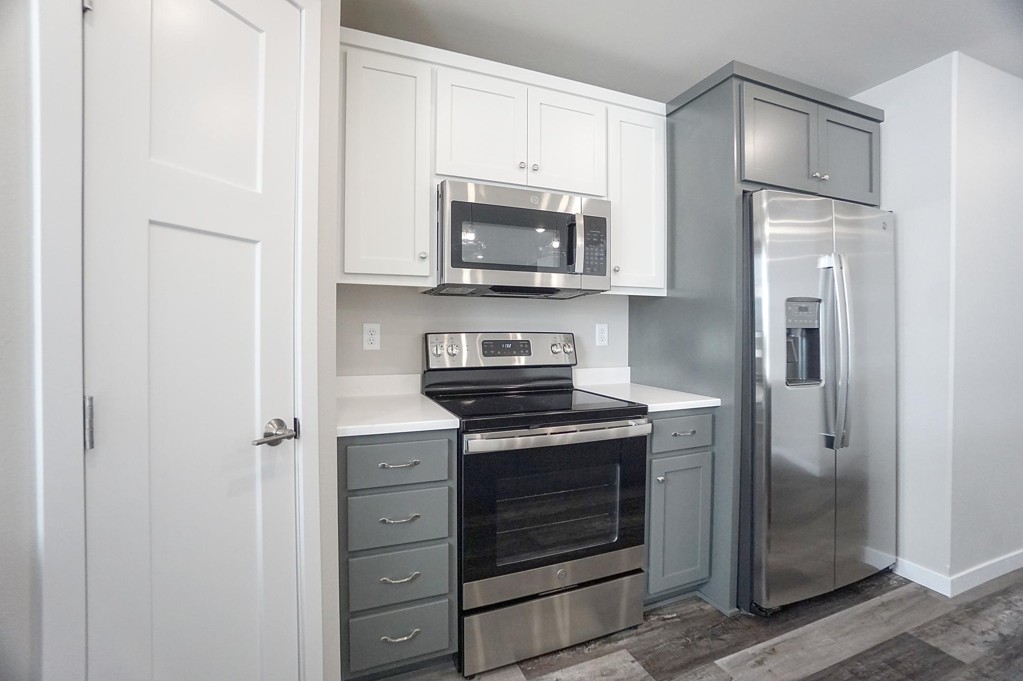 2018 single family home for sale at 8068 Goldfinch Drive in Horace, ND — 4 bed, 4 bath (photo 14 of 38)