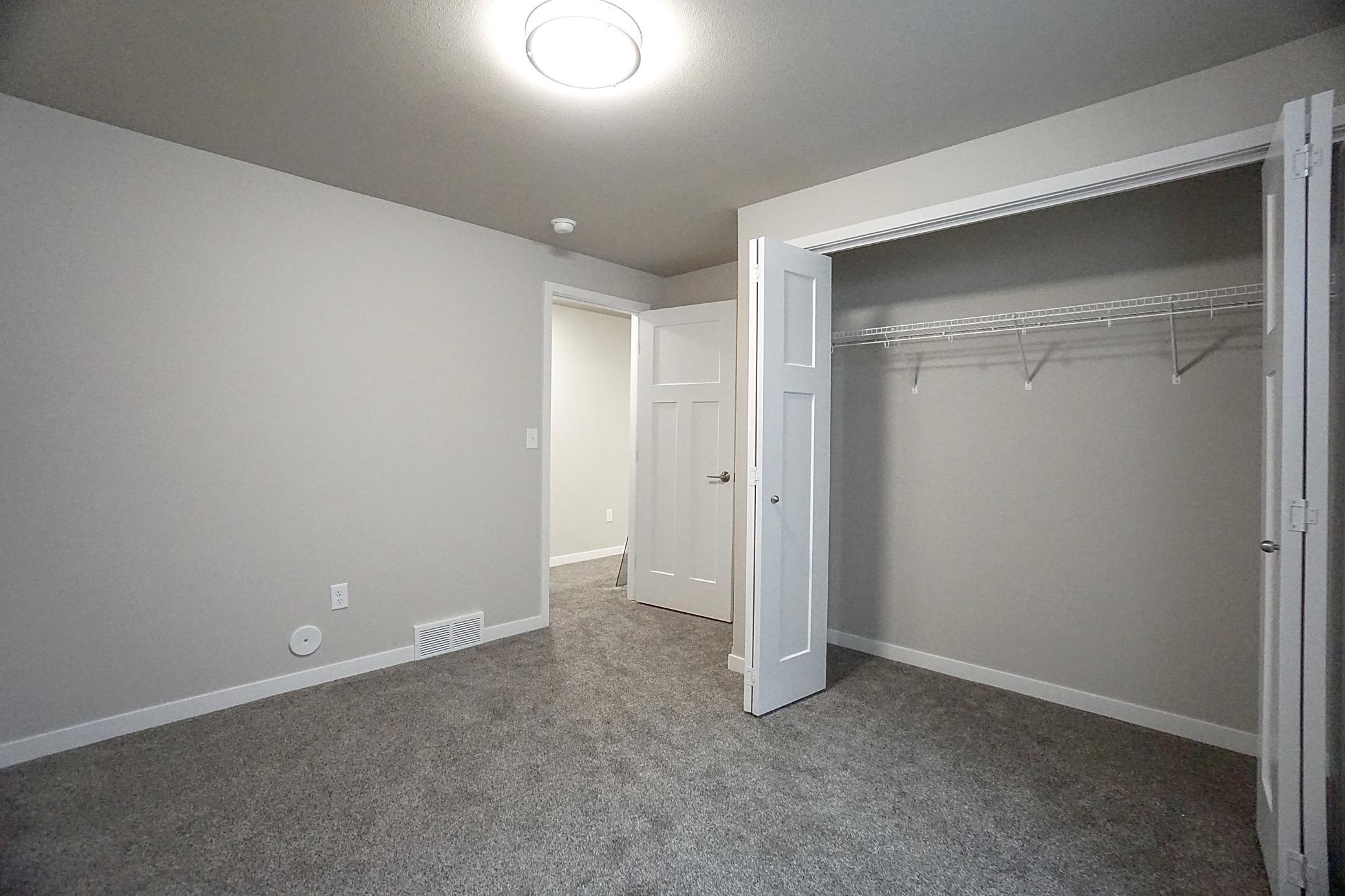 2018 single family home for sale at 8068 Goldfinch Drive in Horace, ND — 4 bed, 4 bath (photo 35 of 38)