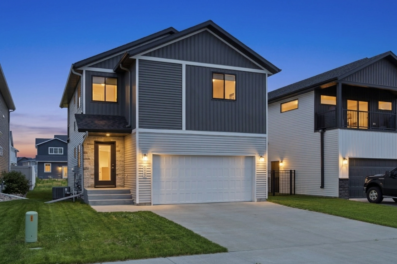 2018 single family home for sale at 8068 Goldfinch Drive in Horace, ND — 4 bed, 4 bath