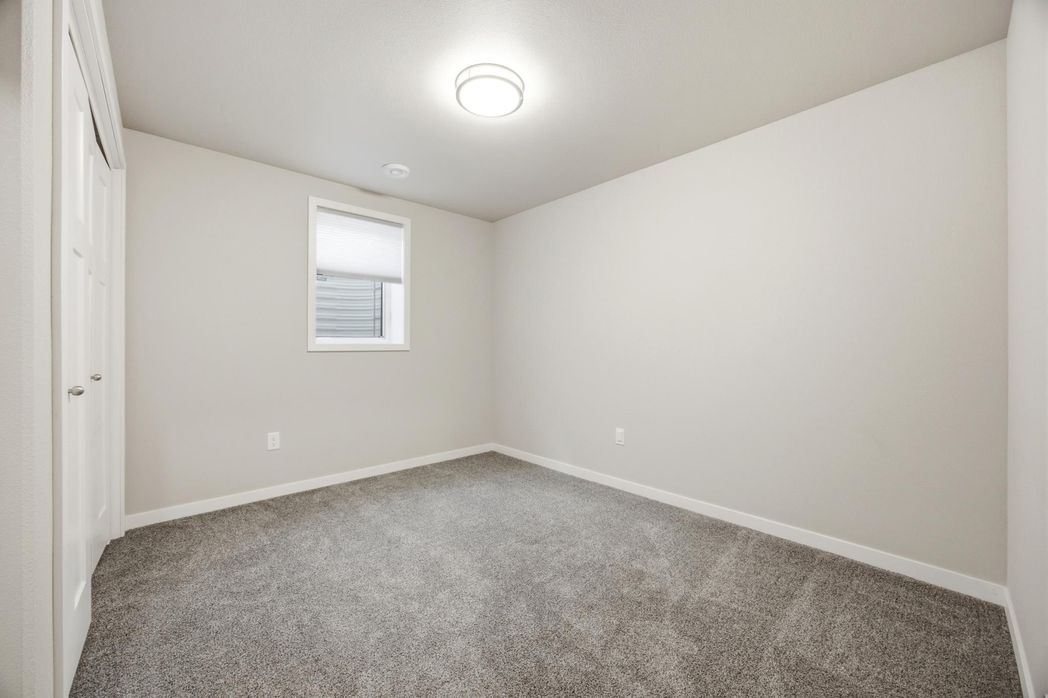 2018 single family home for sale at 8068 Goldfinch Drive in Horace, ND — 4 bed, 4 bath (photo 21 of 31)