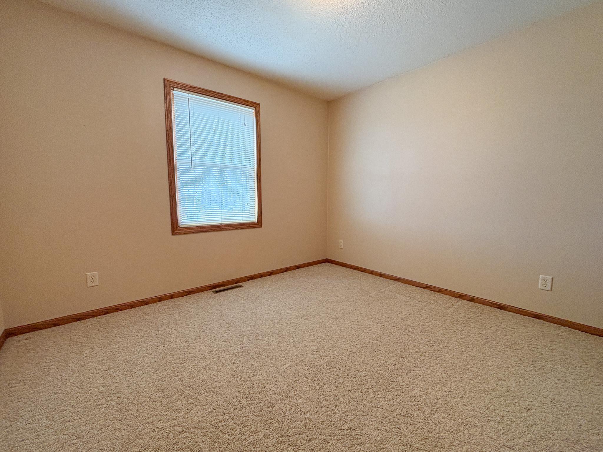 2007 single family home for sale at 32807 200th Street in Underwood, MN — 2 bed, 1 bath (photo 10 of 31)