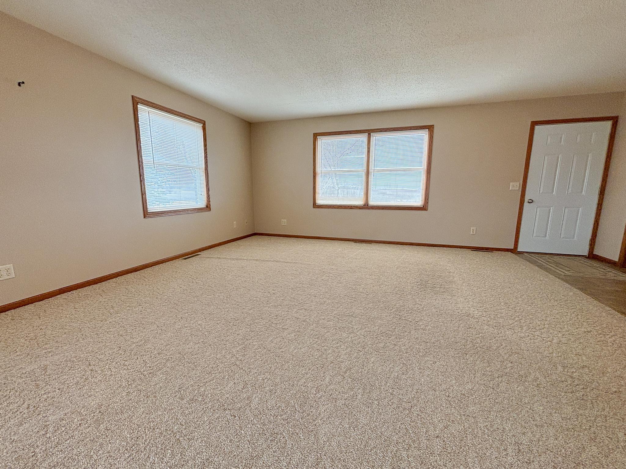 2007 single family home for sale at 32807 200th Street in Underwood, MN — 2 bed, 1 bath (photo 4 of 31)