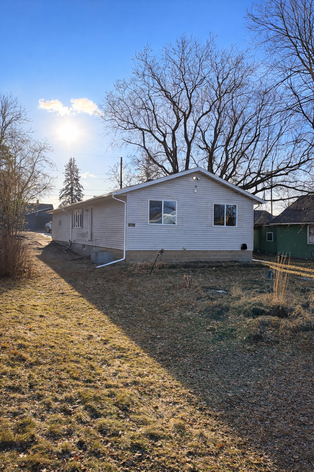 1999 single family home for sale at 506 7th Avenue NE in Brainerd, MN — 4 bed, 2 bath (photo 2 of 19)