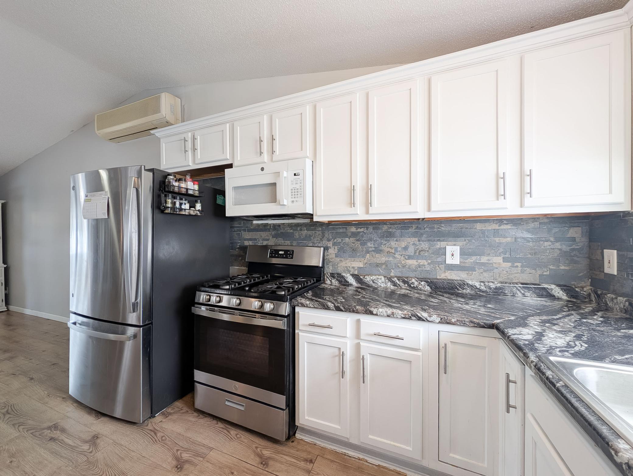 238 PINEWOOD Boulevard, West Fargo ND 58078 - Photo 11 of 50