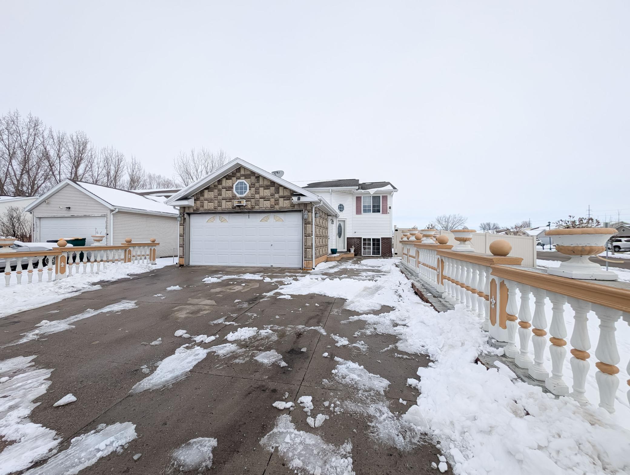 238 PINEWOOD Boulevard, West Fargo ND 58078 - Photo 3 of 50
