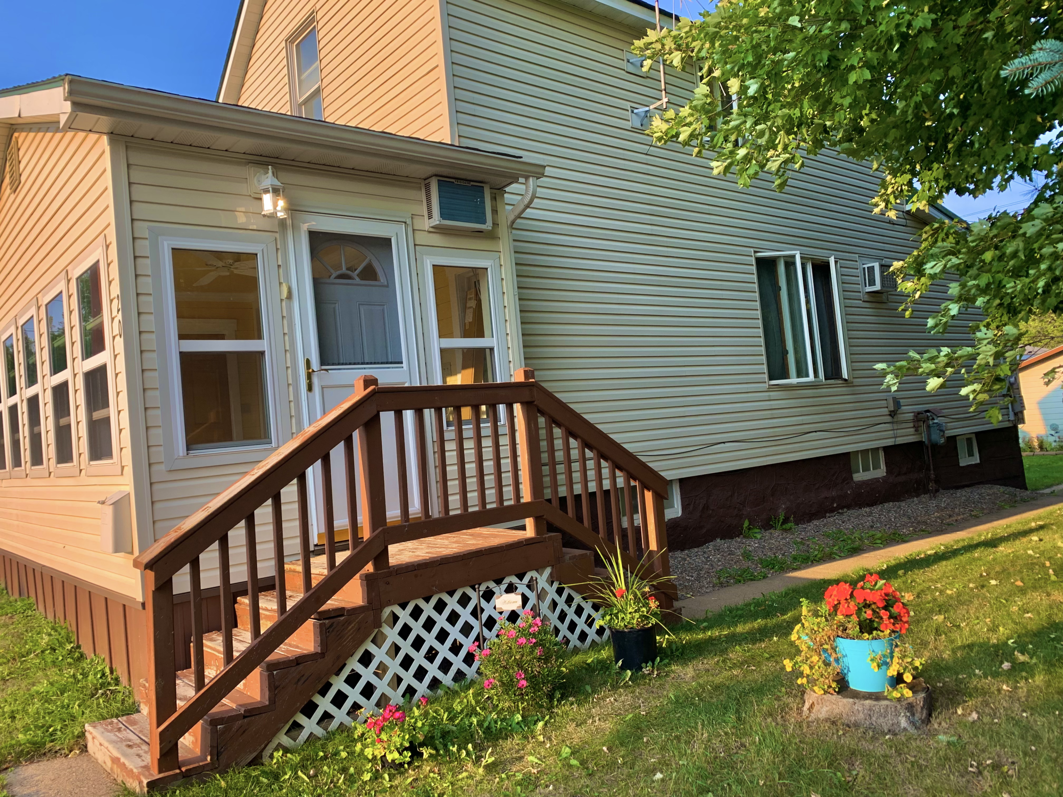 120 4th Street, Nashwauk MN 55769 - Photo 2 of 9
