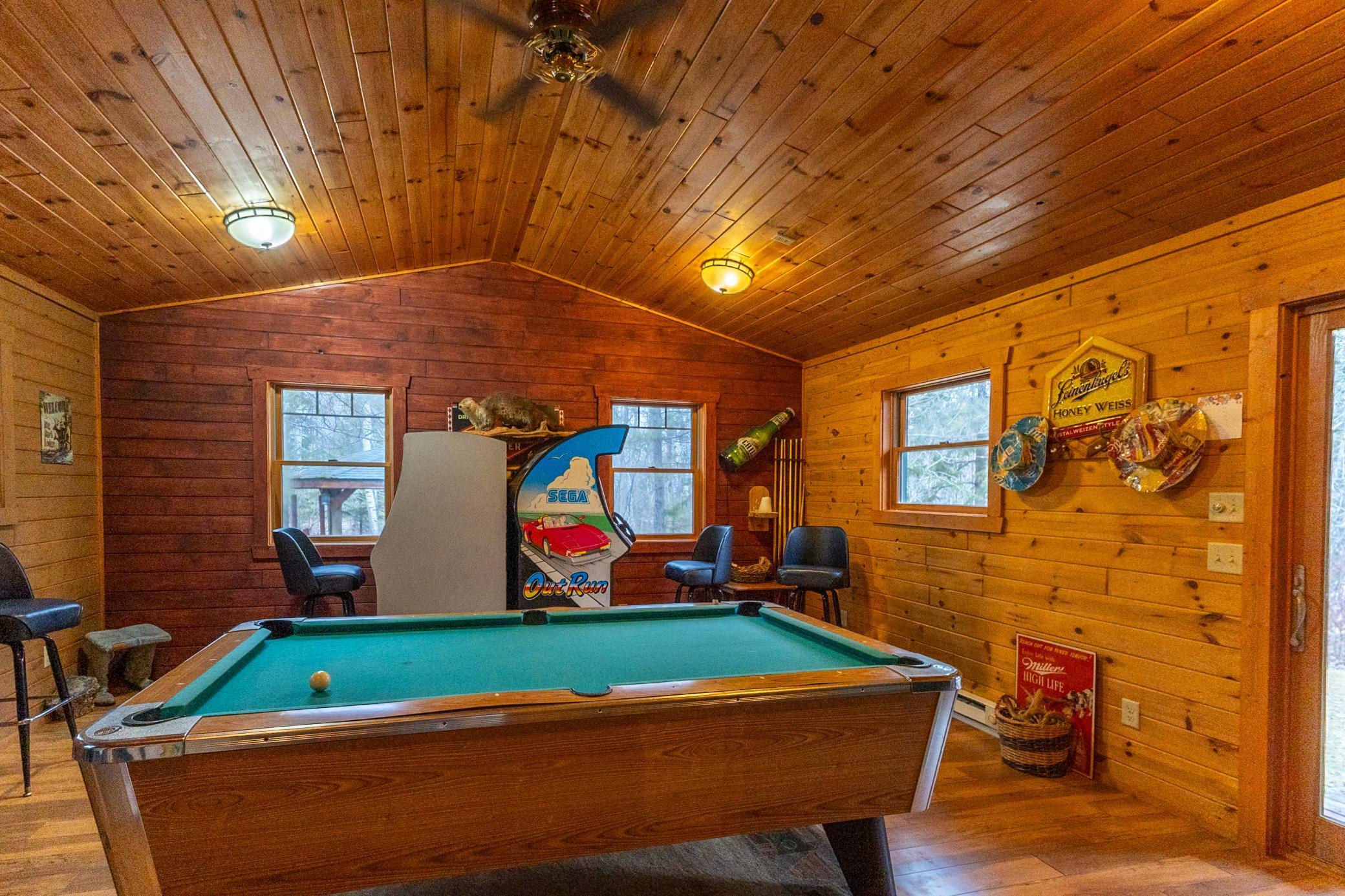 2001 single family home for sale at 28465 Highway 71 NE in Blackduck, MN — 2 bed, 1 bath (photo 3 of 21)