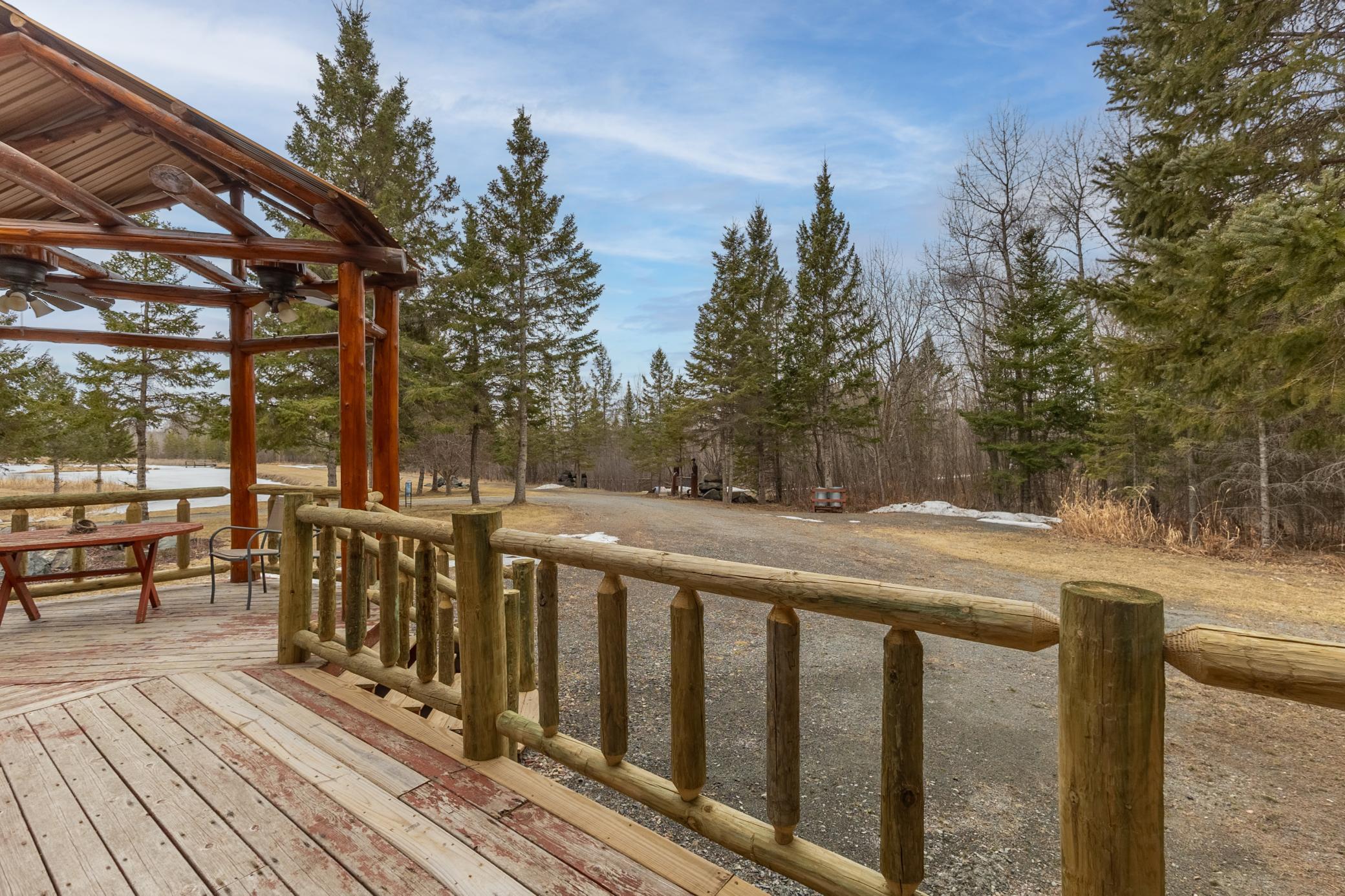 2001 single family home for sale at 28465 Highway 71 NE in Blackduck, MN — 2 bed, 1 bath (photo 6 of 21)