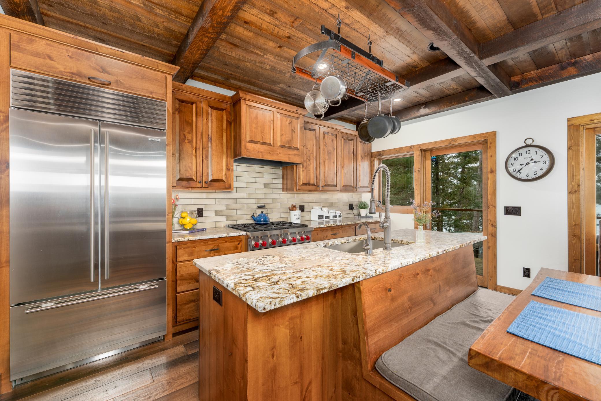 2019 single family home for sale at 12730 Manhattan Point Boulevard in Crosslake, MN — 5 bed, 3 bath (photo 14 of 65)