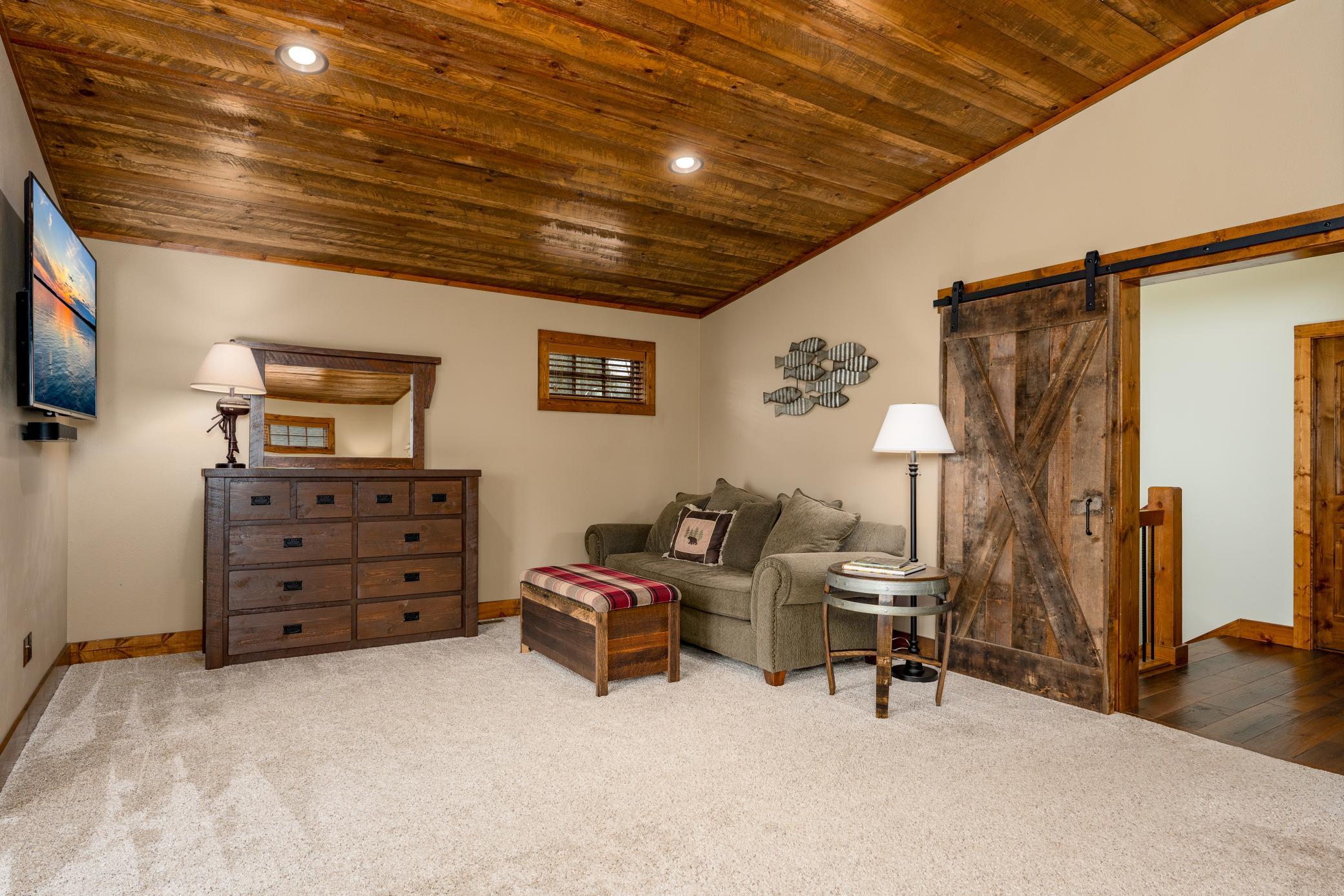 2019 single family home for sale at 12730 Manhattan Point Boulevard in Crosslake, MN — 5 bed, 3 bath (photo 28 of 65)