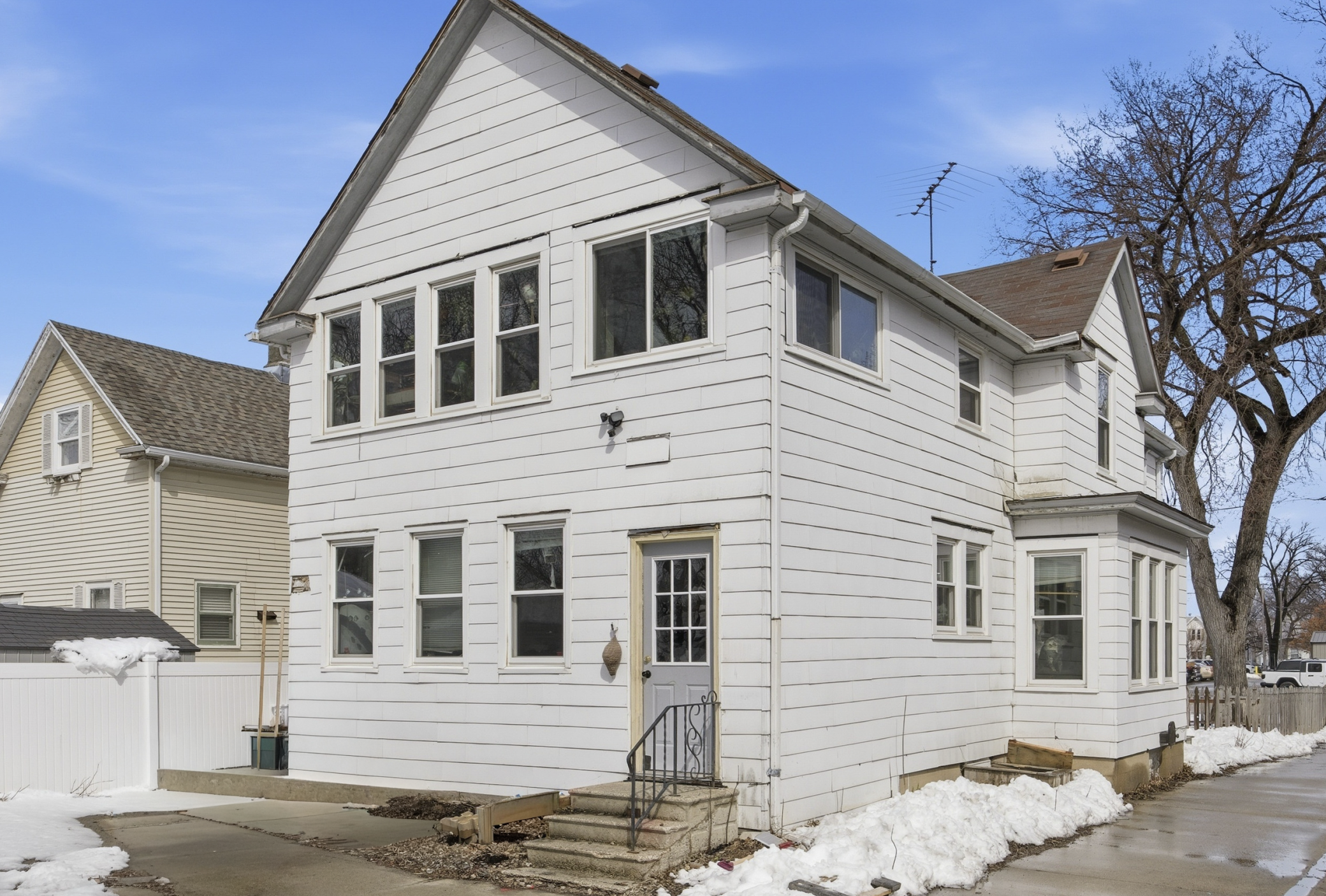 1342 3rd Avenue S, Fargo ND 58103 - Photo 6 of 32