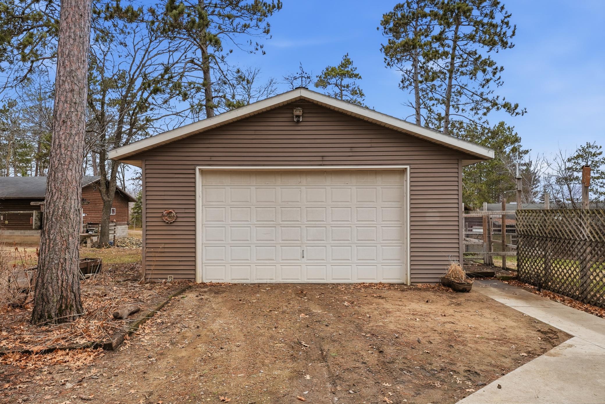 2003 single family home for sale at 15740 River Lake Drive in Menahga, MN — 3 bed, 2 bath (photo 7 of 51)