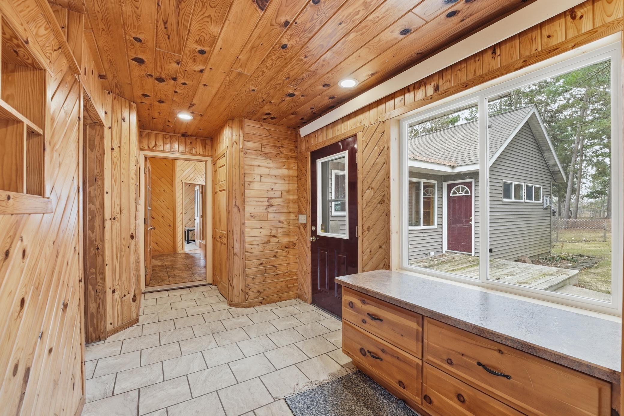 2003 single family home for sale at 15740 River Lake Drive in Menahga, MN — 3 bed, 2 bath (photo 8 of 51)
