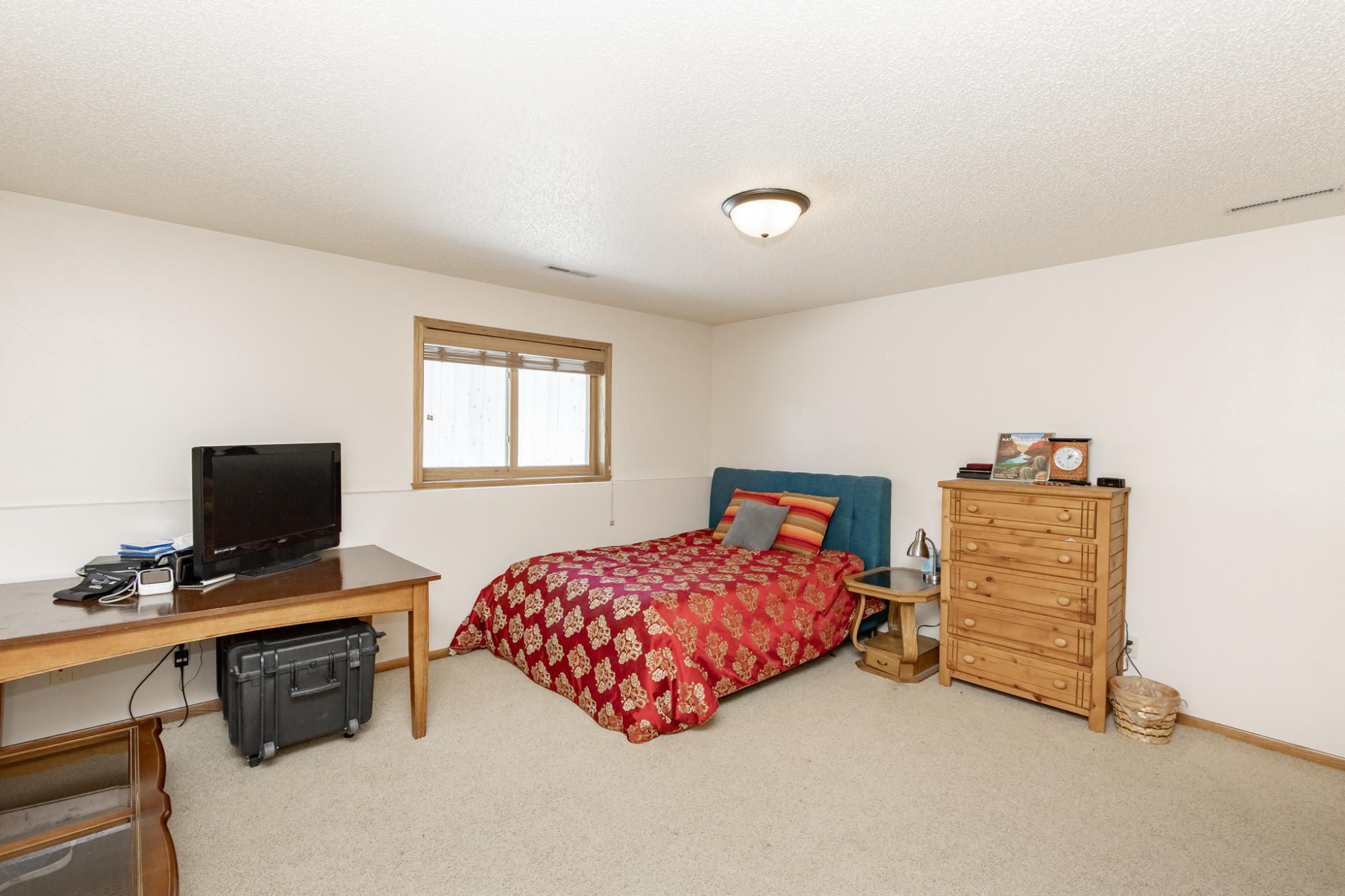 2408 34th Avenue S, Fargo ND 58104 - Photo 40 of 62