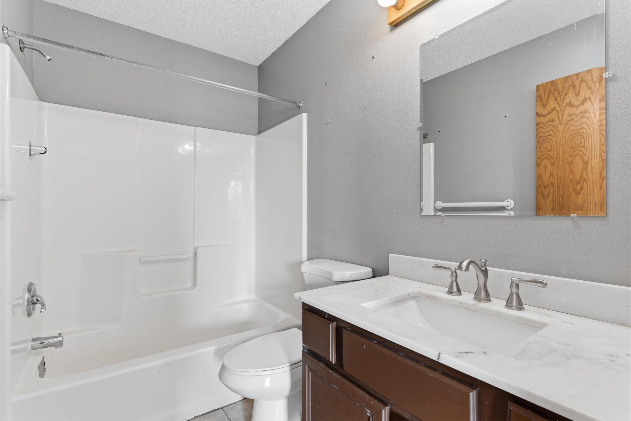 2003 single family home for sale at 2822 Addison Avenue in Brainerd, MN — 4 bed, 2 bath (photo 14 of 22)