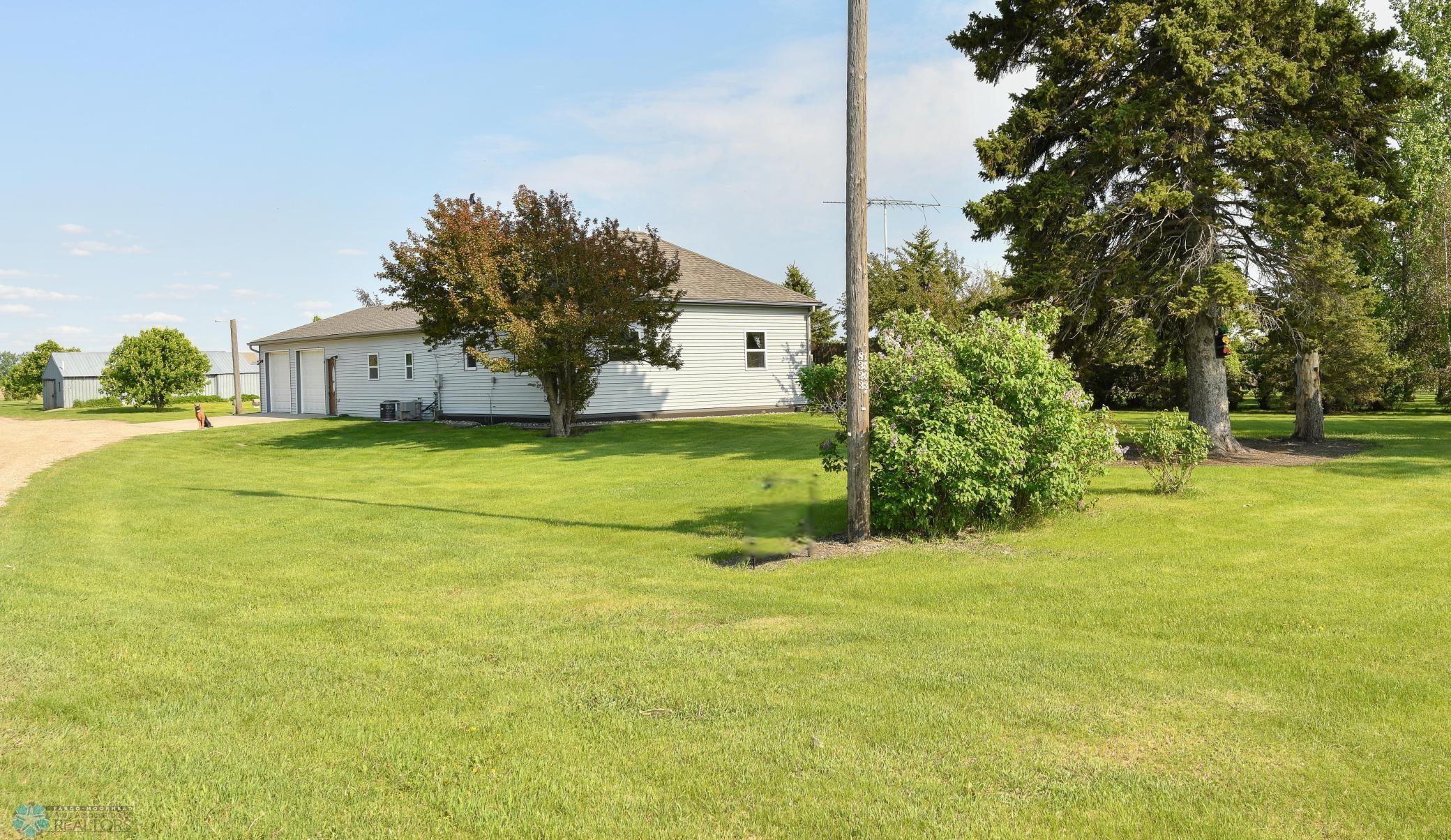 1920 single family home for sale at 3562 106 Avenue SE in Sanborn, ND — 2 bed, 2 bath (photo 5 of 32)