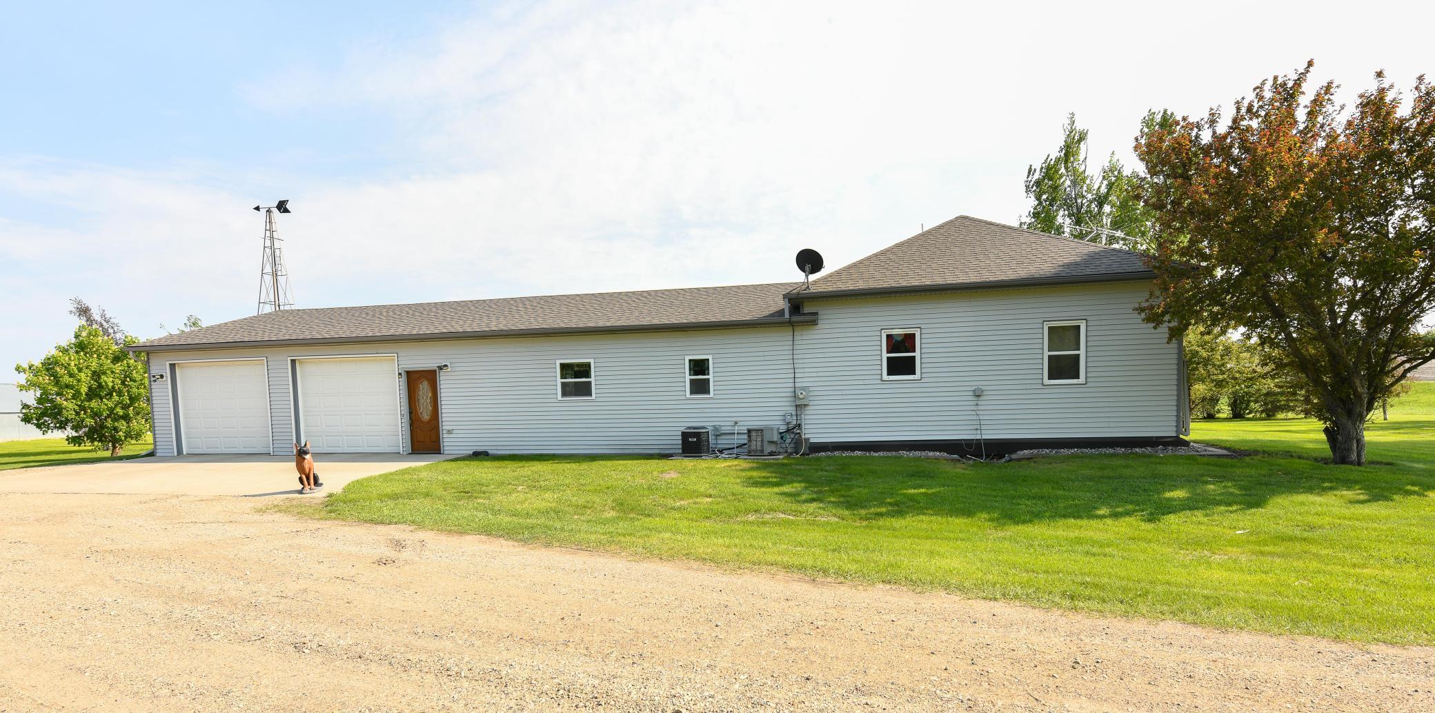 1920 single family home for sale at 3562 106 Avenue SE in Sanborn, ND — 2 bed, 2 bath (photo 9 of 32)