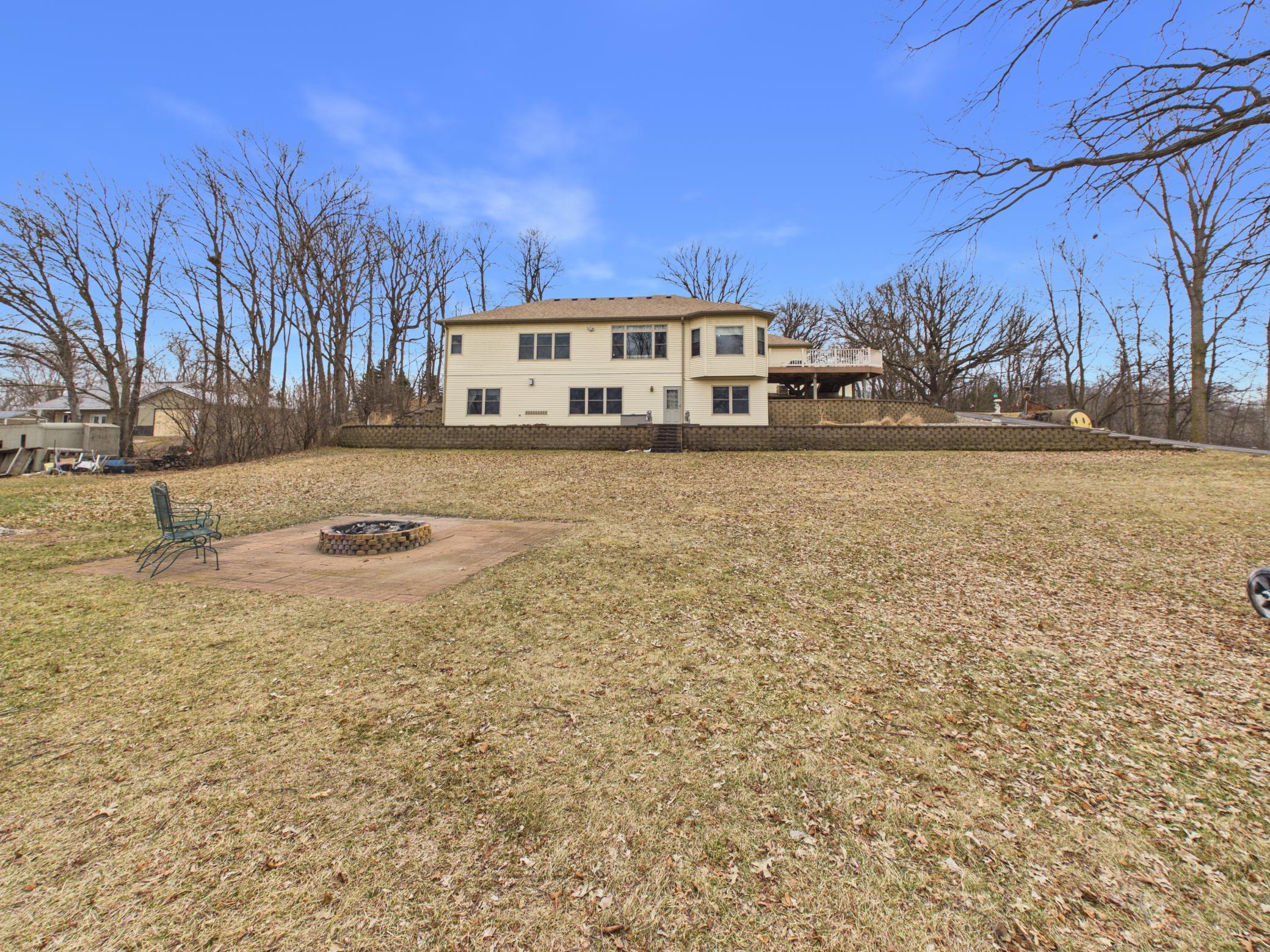 2006 single family home for sale at 18559 Empire Trail in Burtrum, MN — 5 bed, 5 bath (photo 2 of 72)