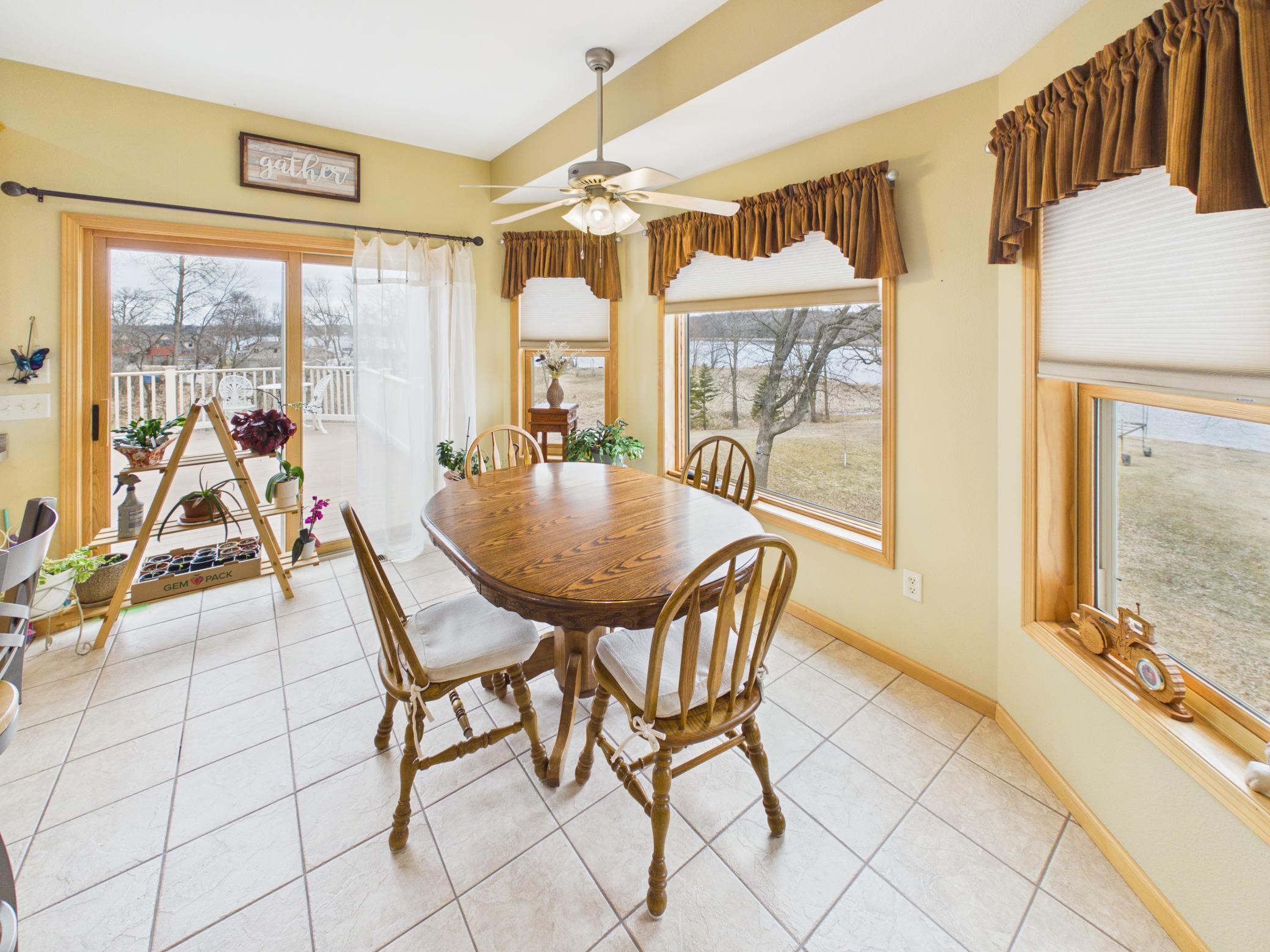2006 single family home for sale at 18559 Empire Trail in Burtrum, MN — 5 bed, 5 bath (photo 15 of 72)