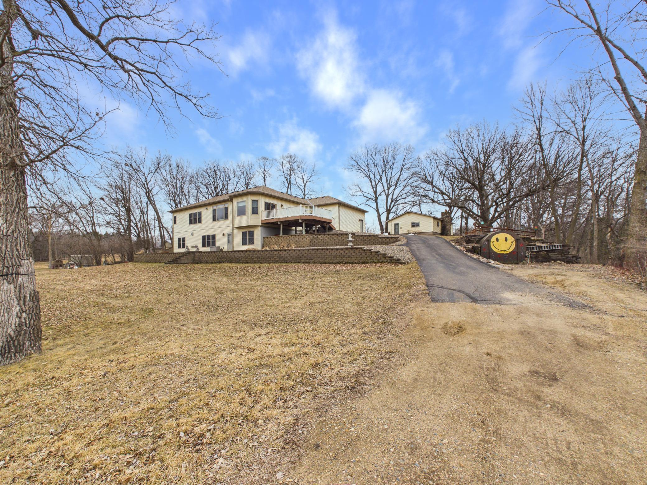 2006 single family home for sale at 18559 Empire Trail in Burtrum, MN — 5 bed, 5 bath (photo 3 of 72)