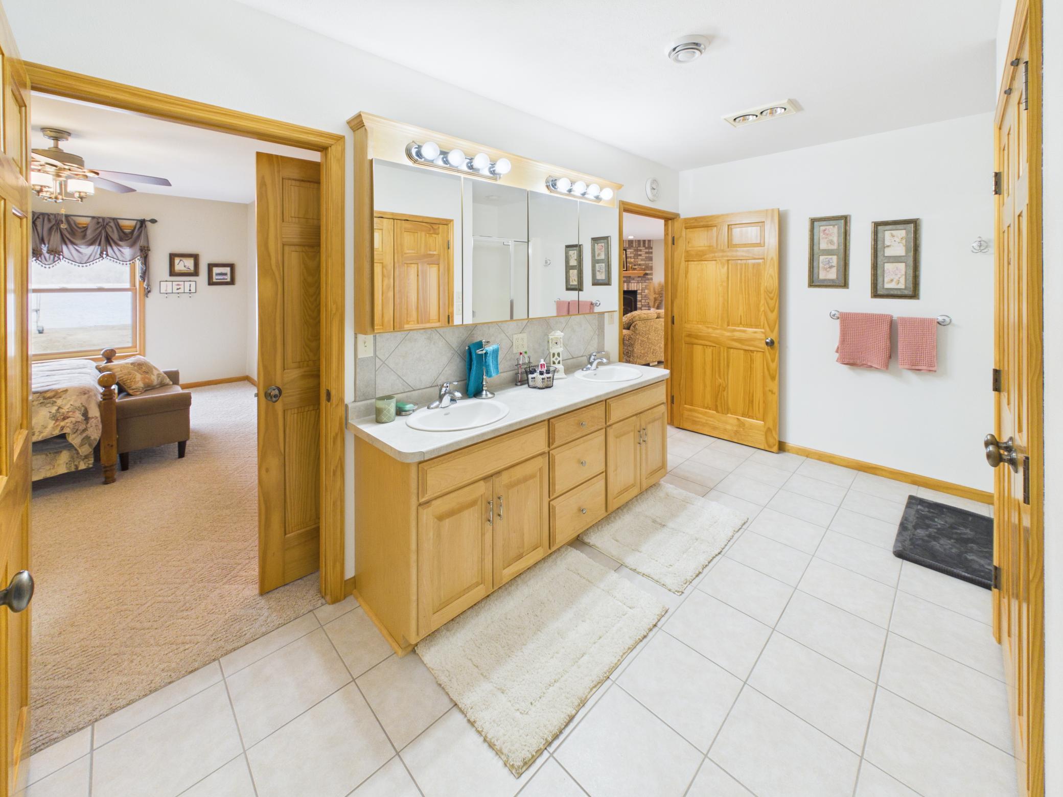 2006 single family home for sale at 18559 Empire Trail in Burtrum, MN — 5 bed, 5 bath (photo 50 of 72)
