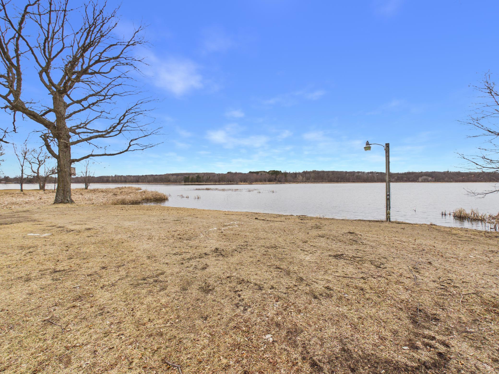 2006 single family home for sale at 18559 Empire Trail in Burtrum, MN — 5 bed, 5 bath (photo 6 of 72)