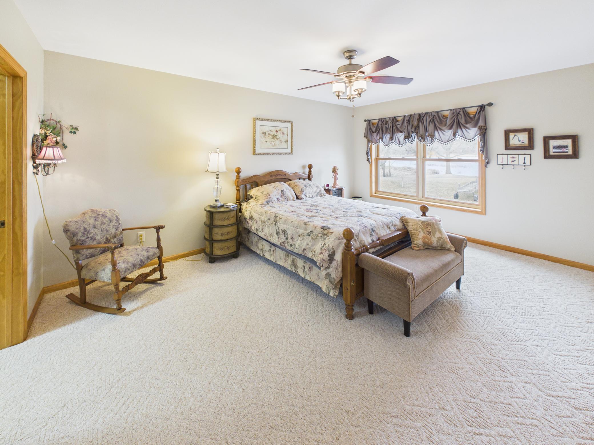 2006 single family home for sale at 18559 Empire Trail in Burtrum, MN — 5 bed, 5 bath (photo 52 of 72)