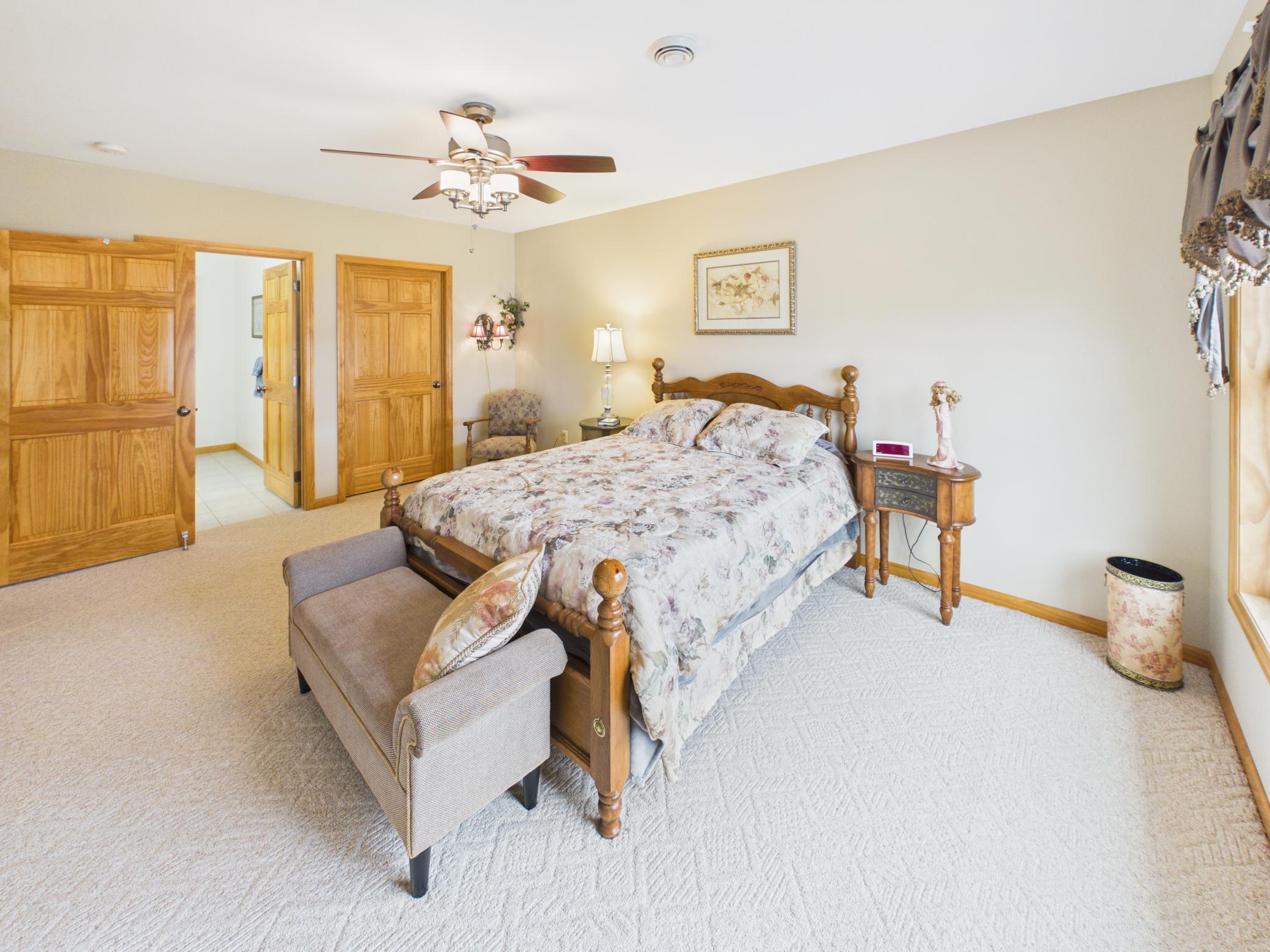 2006 single family home for sale at 18559 Empire Trail in Burtrum, MN — 5 bed, 5 bath (photo 53 of 72)