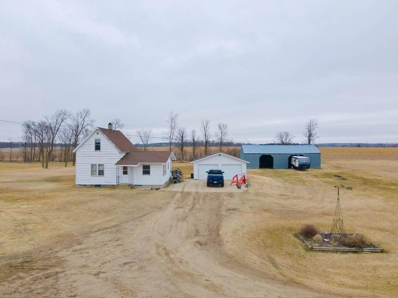1925 single family home for sale at 34473 County Highway 143 in Bluffton, MN — 3 bed, 2 bath (photo 5 of 55)