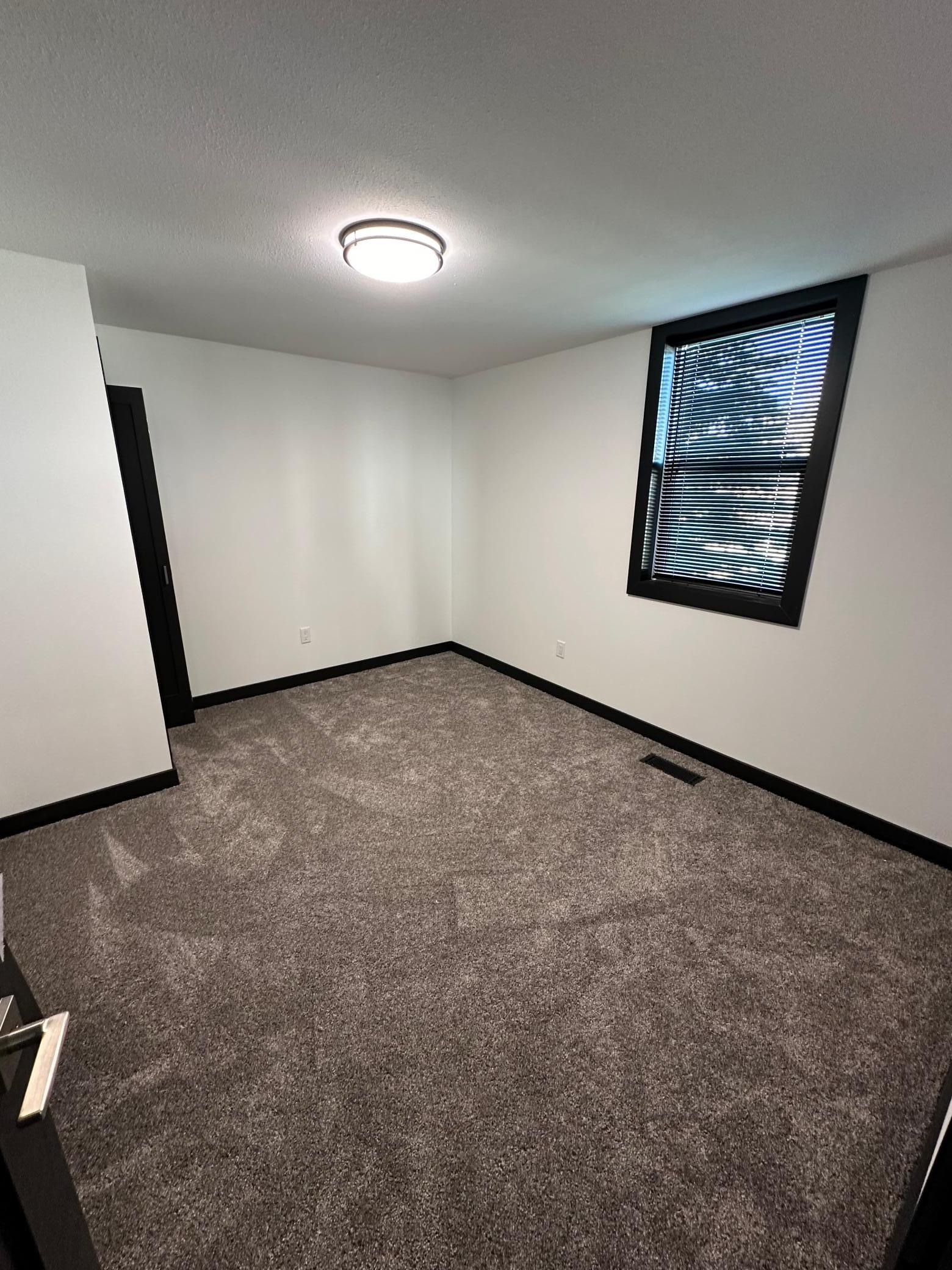1980 home for sale at 504 Main Street S in Karlstad, MN — 4 bed, 3 bath (photo 24 of 45)
