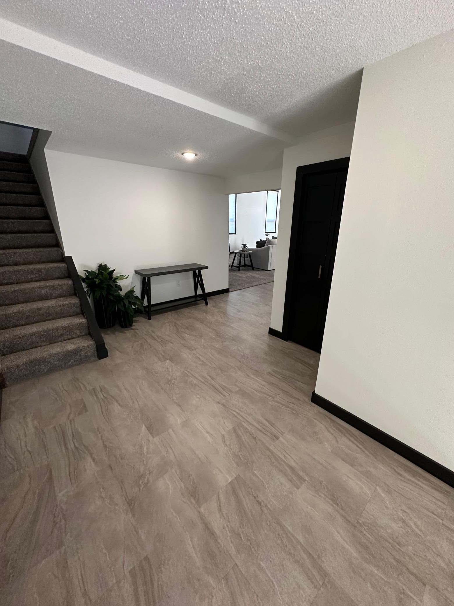 1980 home for sale at 504 Main Street S in Karlstad, MN — 4 bed, 3 bath (photo 6 of 45)