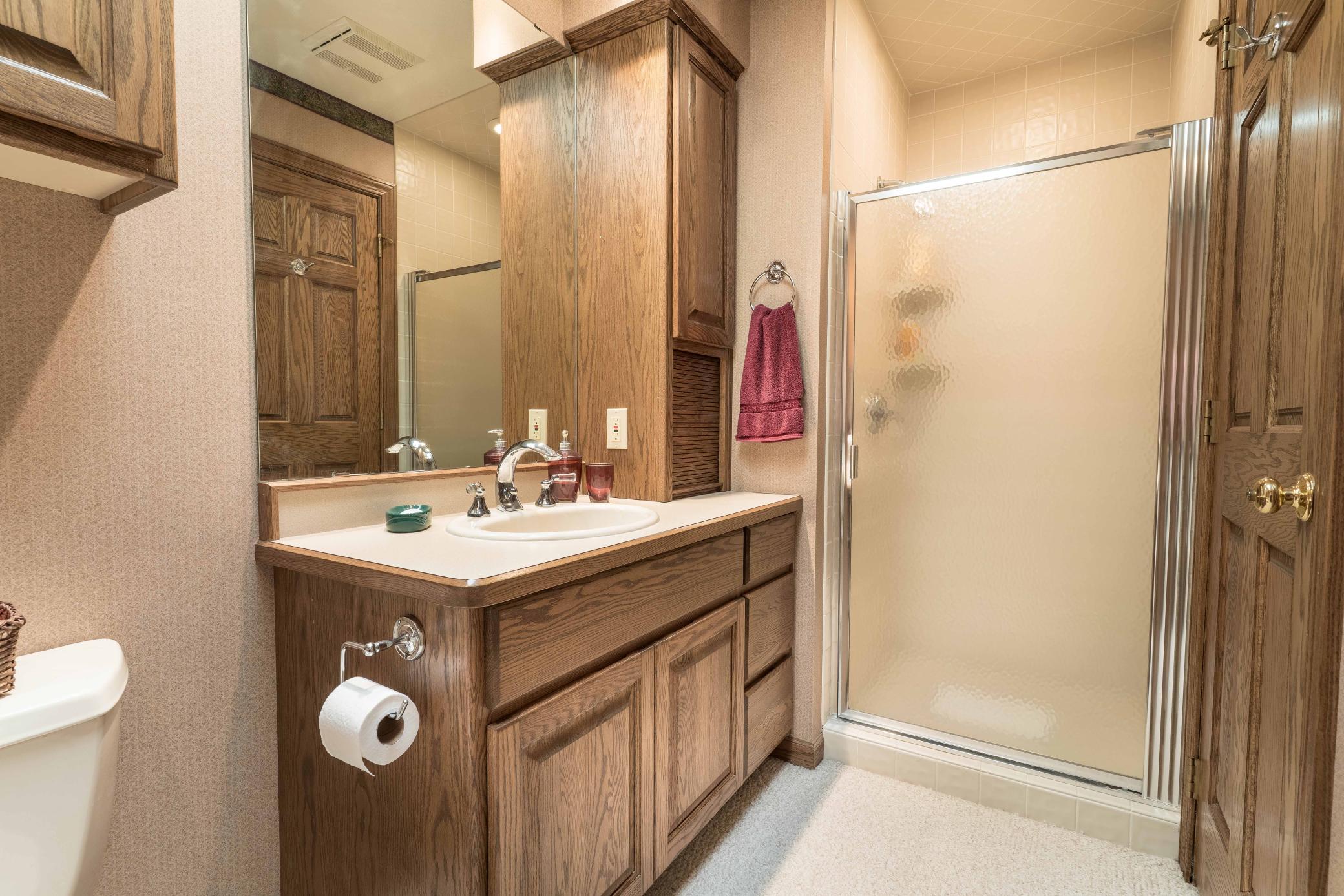 1992 single family home for sale at 2807 Government Point Road NE in Alexandria, MN — 4 bed, 6 bath (photo 71 of 81)