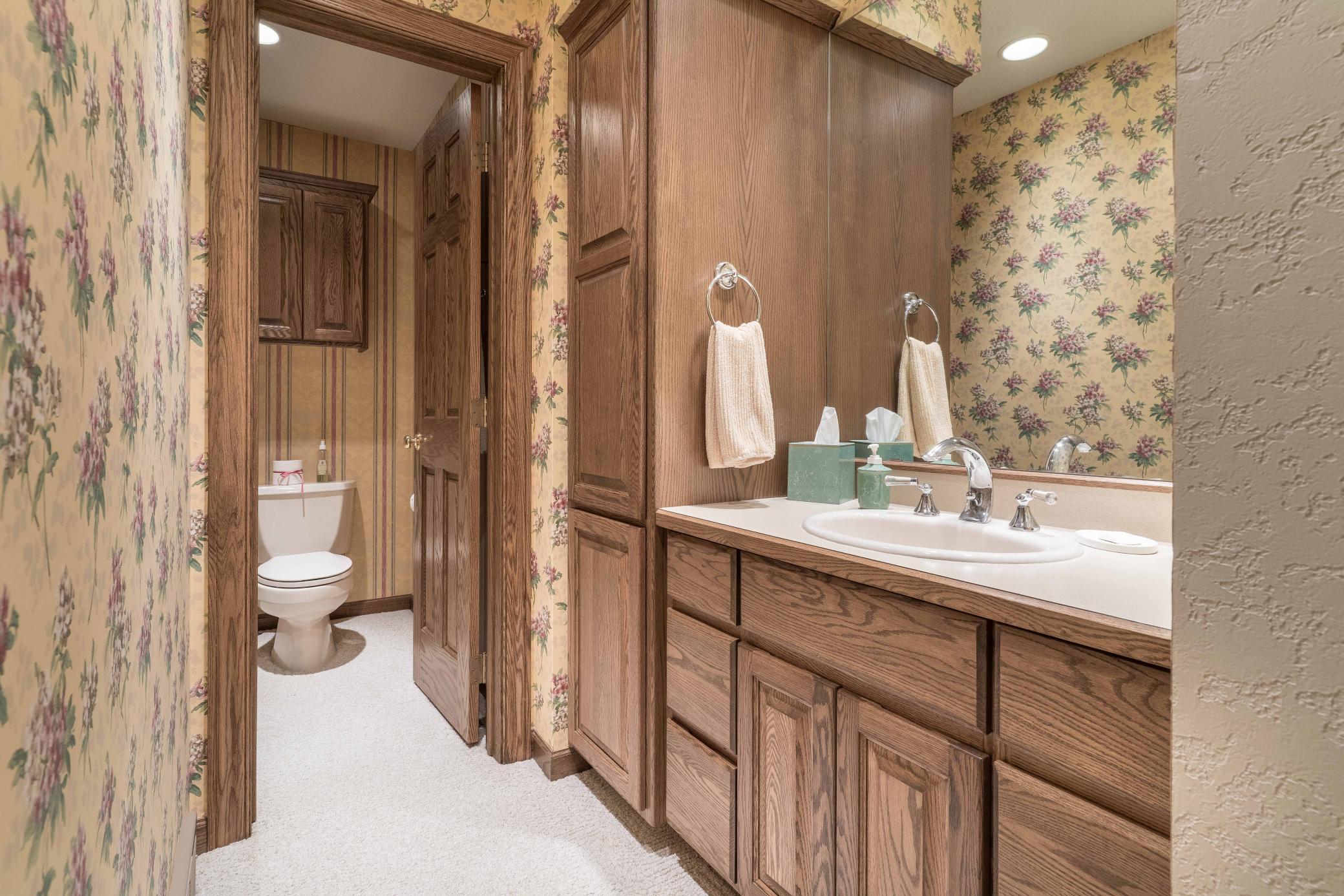 1992 single family home for sale at 2807 Government Point Road NE in Alexandria, MN — 4 bed, 6 bath (photo 72 of 81)