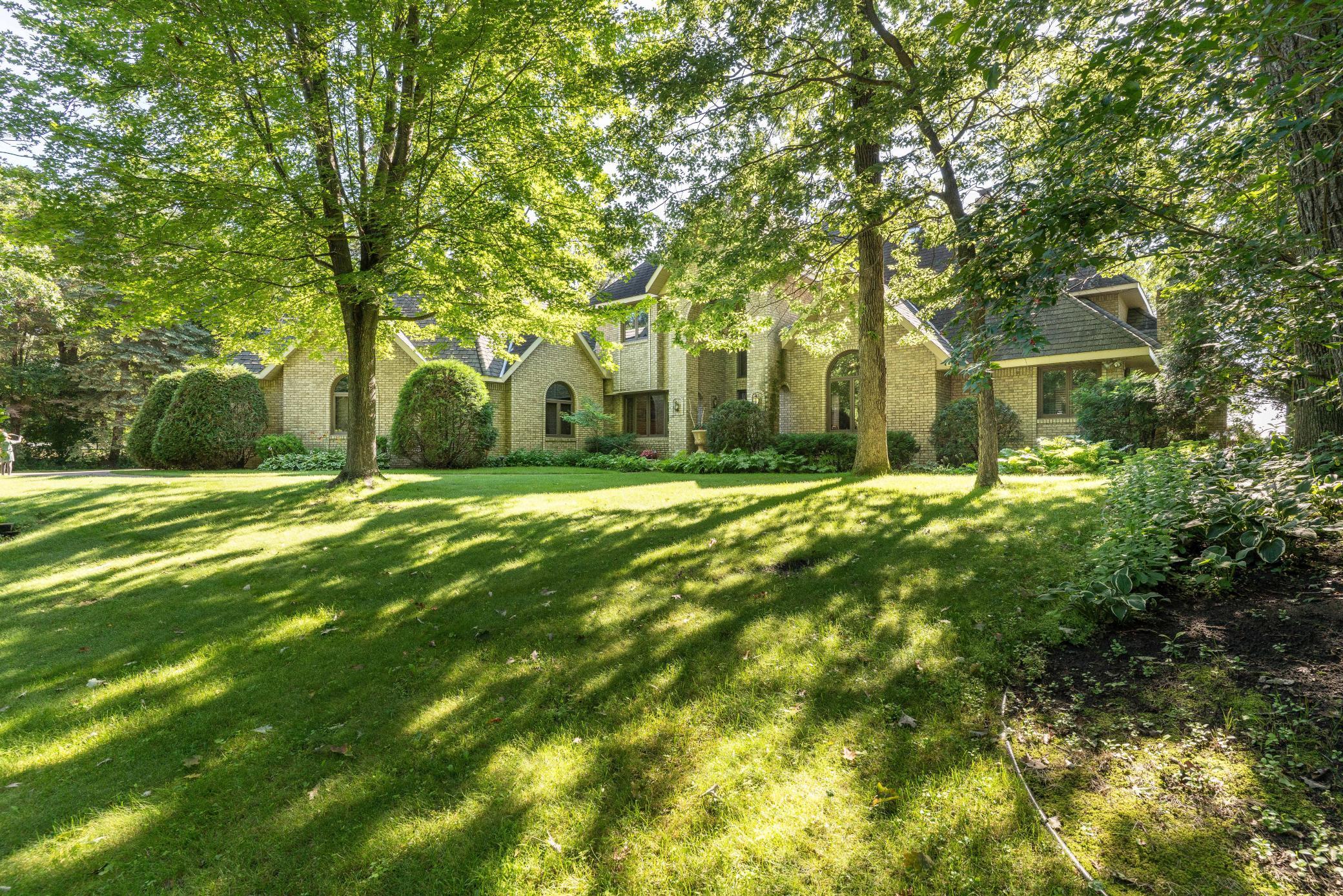 1992 single family home for sale at 2807 Government Point Road NE in Alexandria, MN — 4 bed, 6 bath (photo 12 of 81)