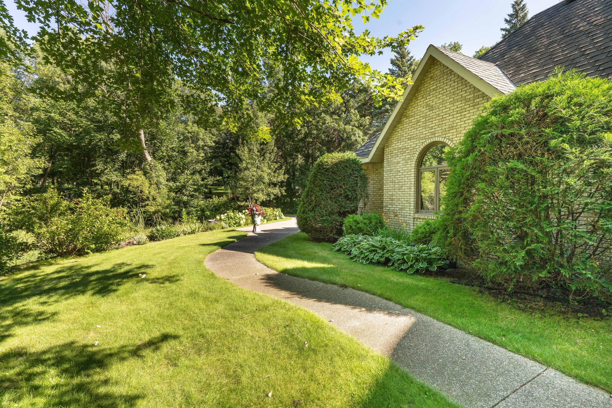 1992 single family home for sale at 2807 Government Point Road NE in Alexandria, MN — 4 bed, 6 bath (photo 15 of 81)
