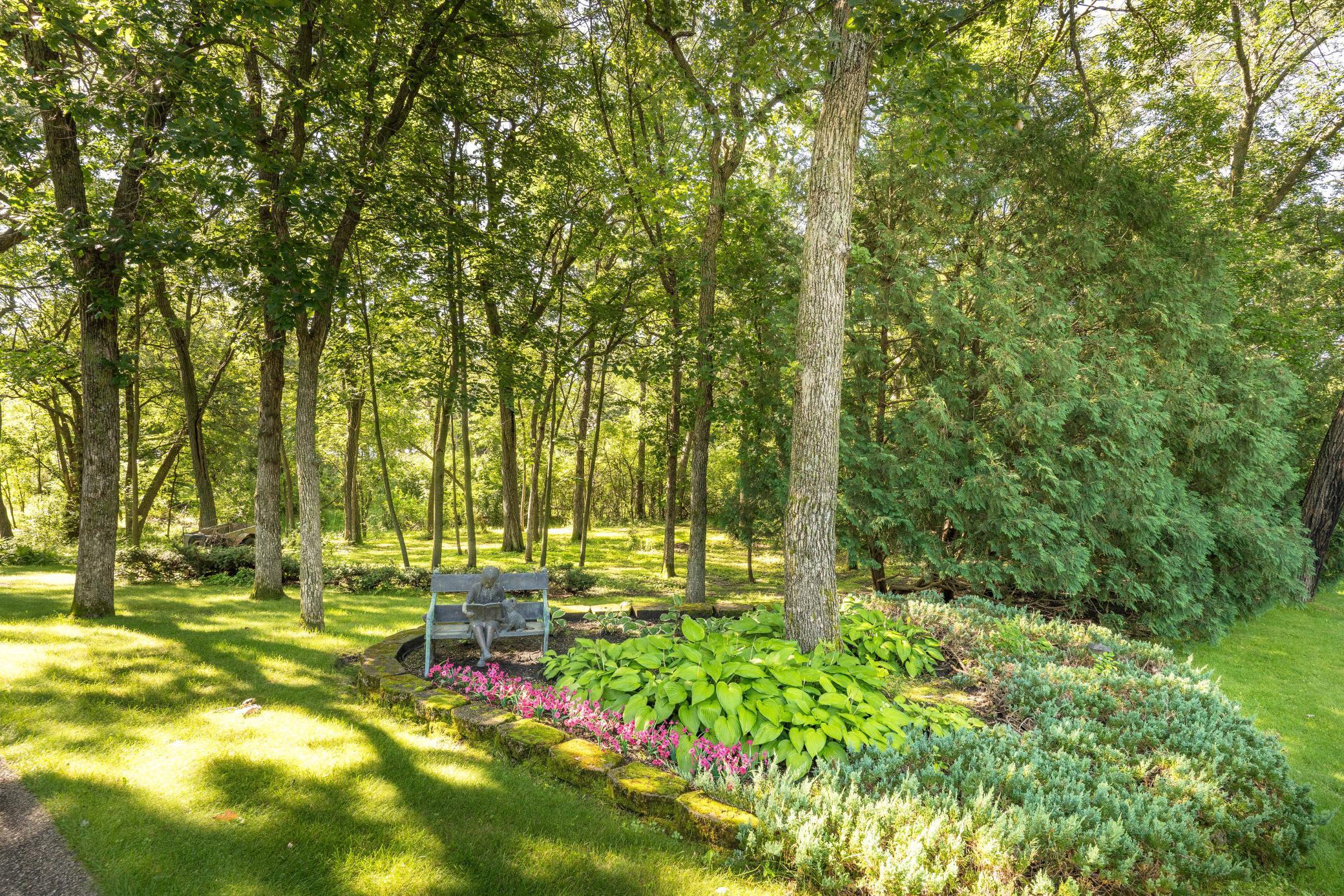 1992 single family home for sale at 2807 Government Point Road NE in Alexandria, MN — 4 bed, 6 bath (photo 3 of 81)