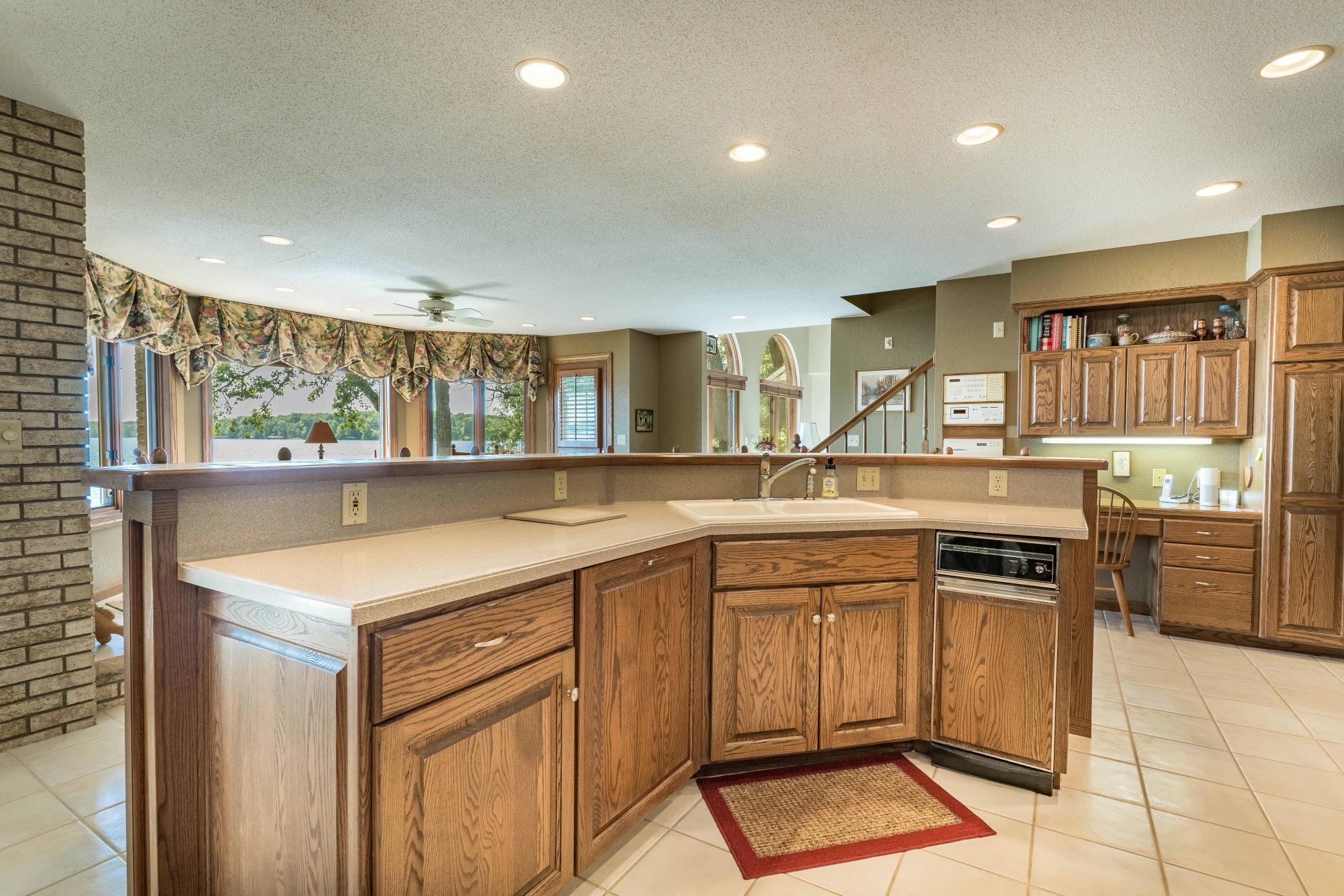 1992 single family home for sale at 2807 Government Point Road NE in Alexandria, MN — 4 bed, 6 bath (photo 46 of 81)
