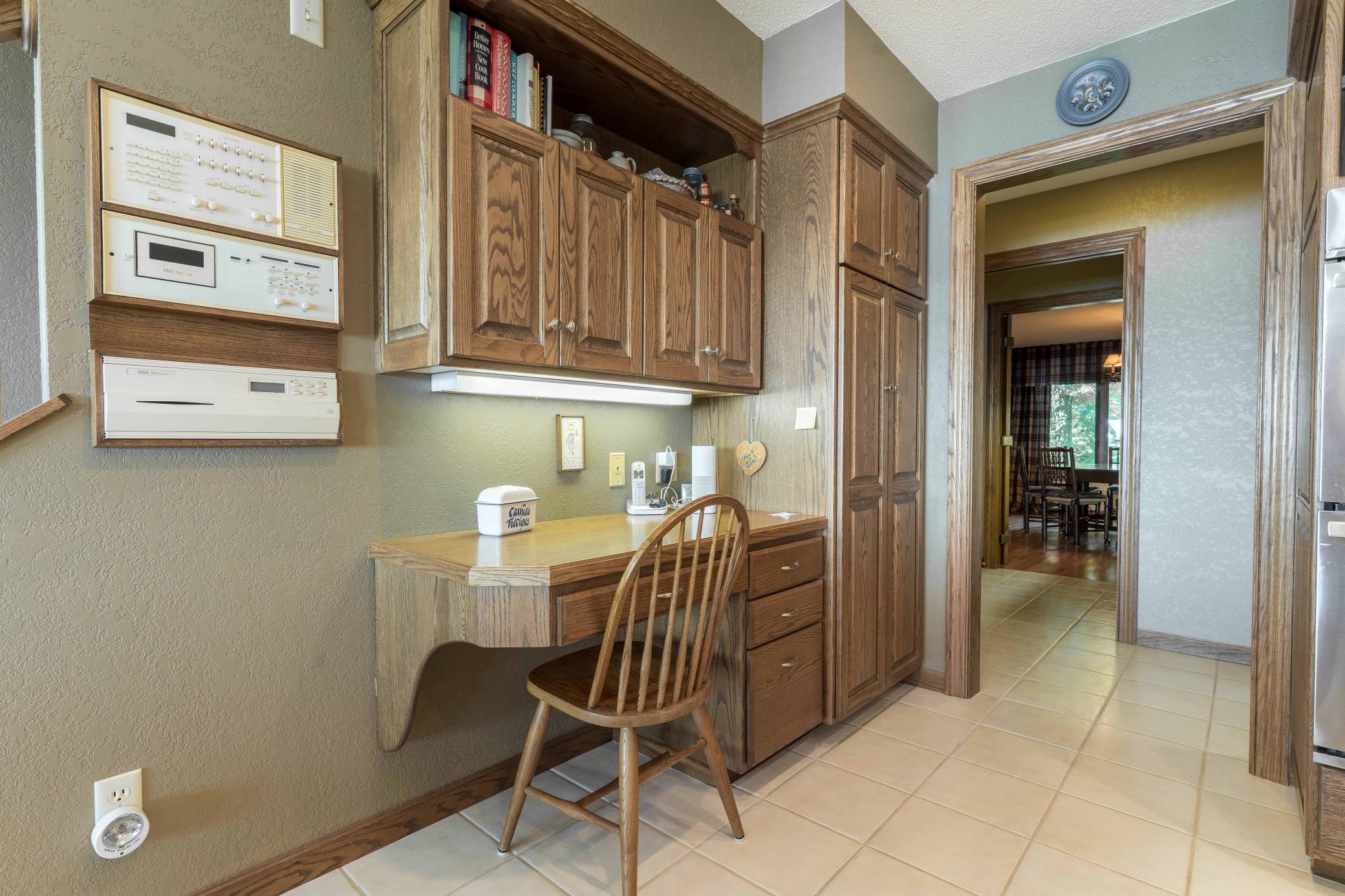 1992 single family home for sale at 2807 Government Point Road NE in Alexandria, MN — 4 bed, 6 bath (photo 49 of 81)