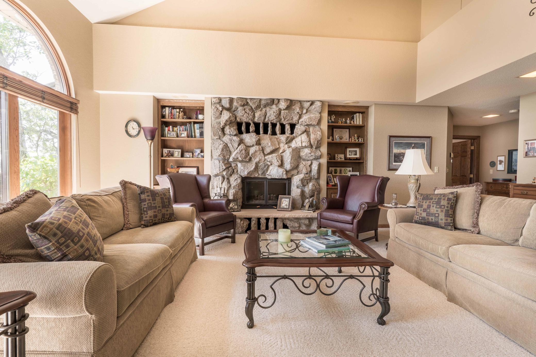 1992 single family home for sale at 2807 Government Point Road NE in Alexandria, MN — 4 bed, 6 bath (photo 59 of 81)