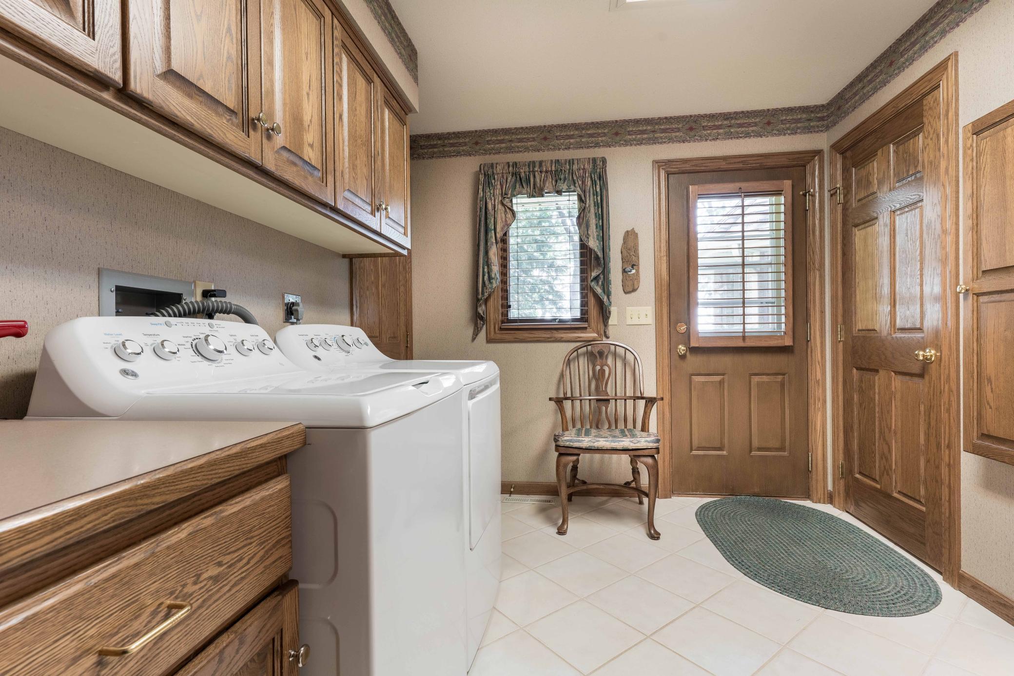 1992 single family home for sale at 2807 Government Point Road NE in Alexandria, MN — 4 bed, 6 bath (photo 63 of 81)