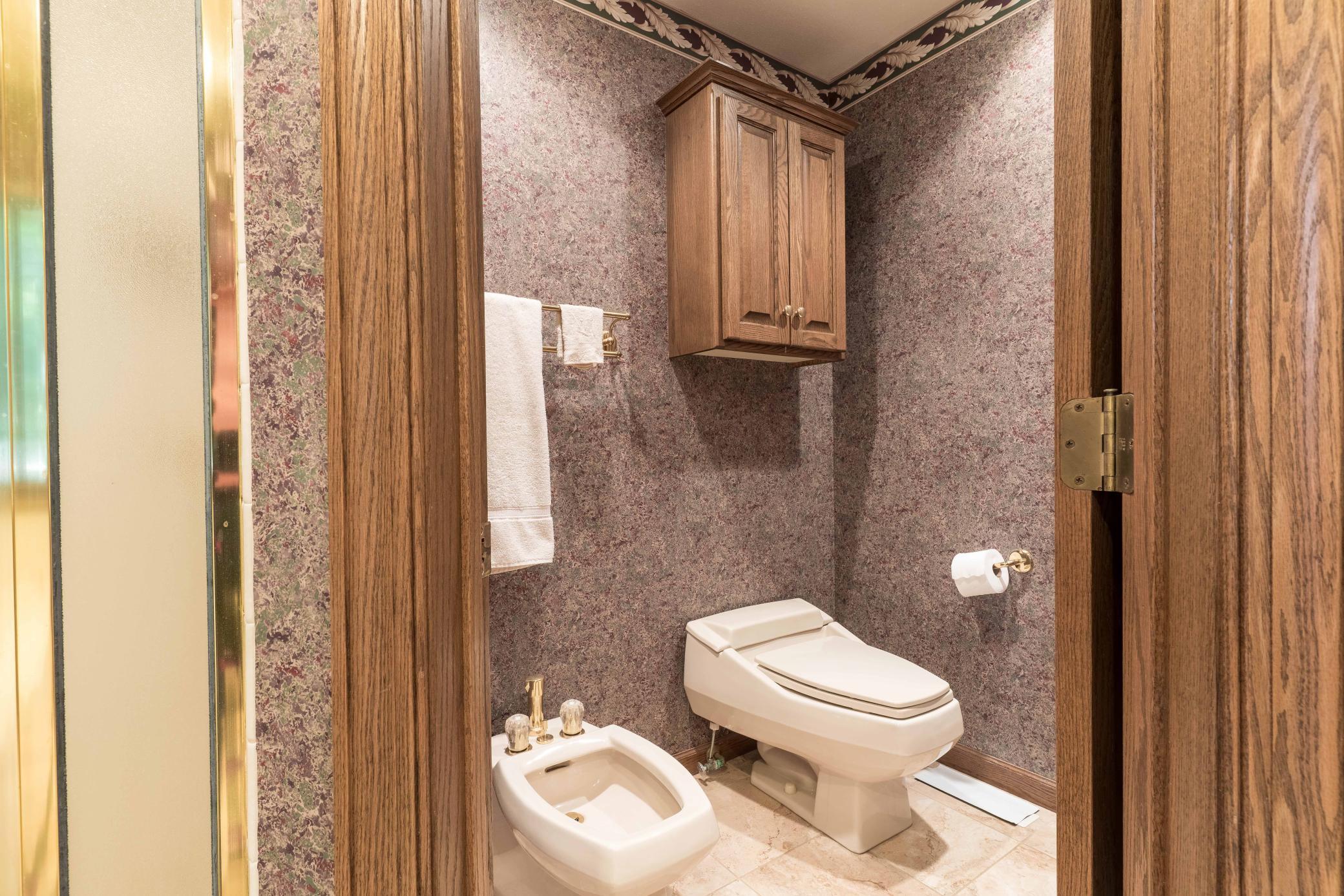 1992 single family home for sale at 2807 Government Point Road NE in Alexandria, MN — 4 bed, 6 bath (photo 67 of 81)