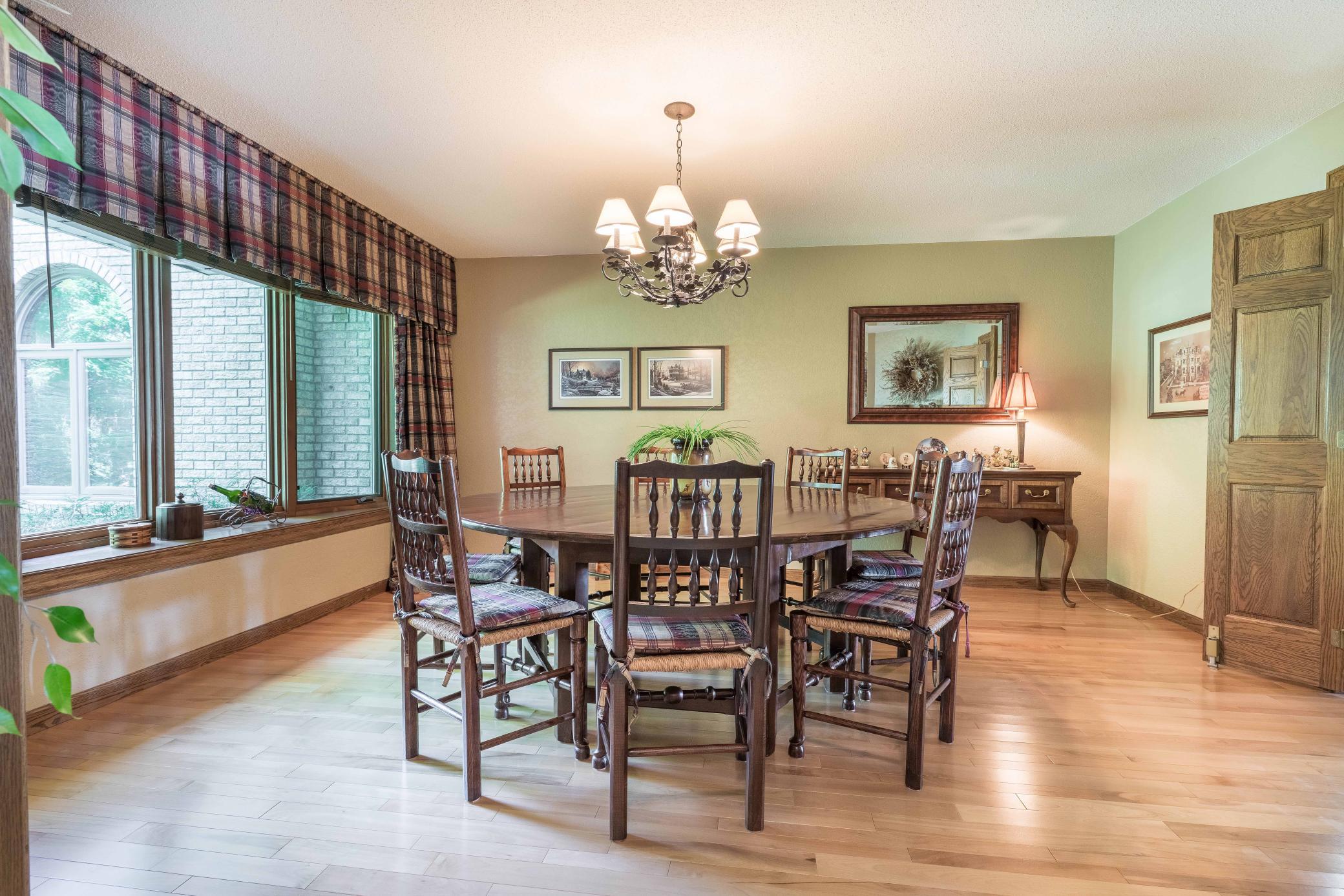 1992 single family home for sale at 2807 Government Point Road NE in Alexandria, MN — 4 bed, 6 bath (photo 35 of 63)