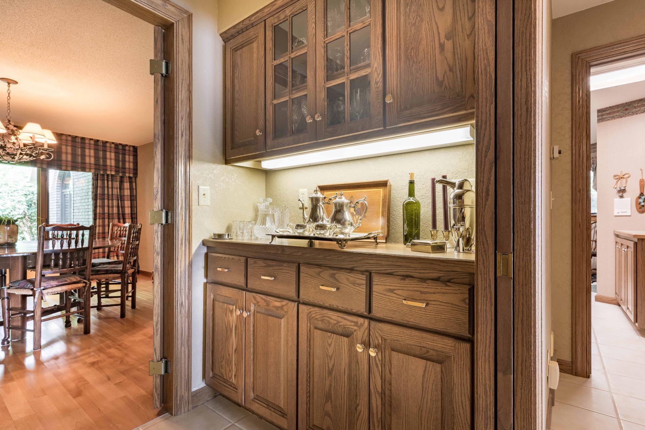 1992 single family home for sale at 2807 Government Point Road NE in Alexandria, MN — 4 bed, 6 bath (photo 37 of 63)
