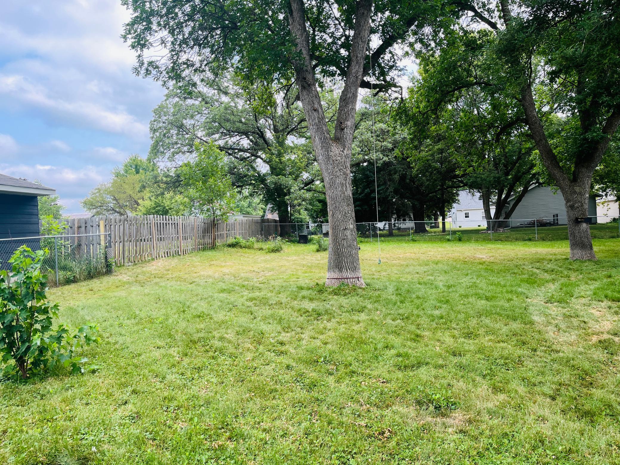 712 4th Avenue E, Alexandria MN 56308 - Photo 4 of 10