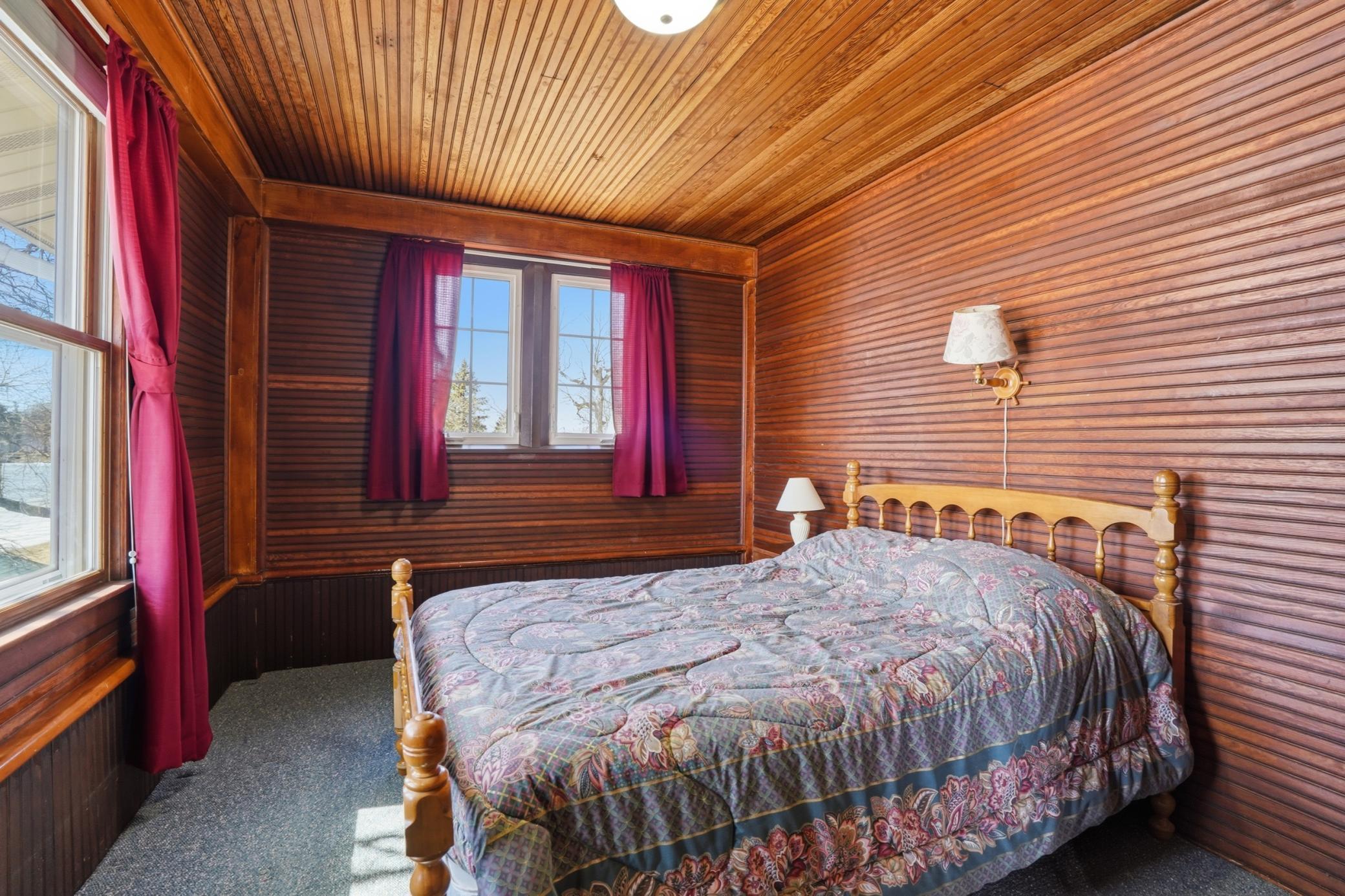 1910 single family home for sale at 15707 Sandy Beach Road SE in Mentor, MN — 6 bed, 4 bath (photo 18 of 64)